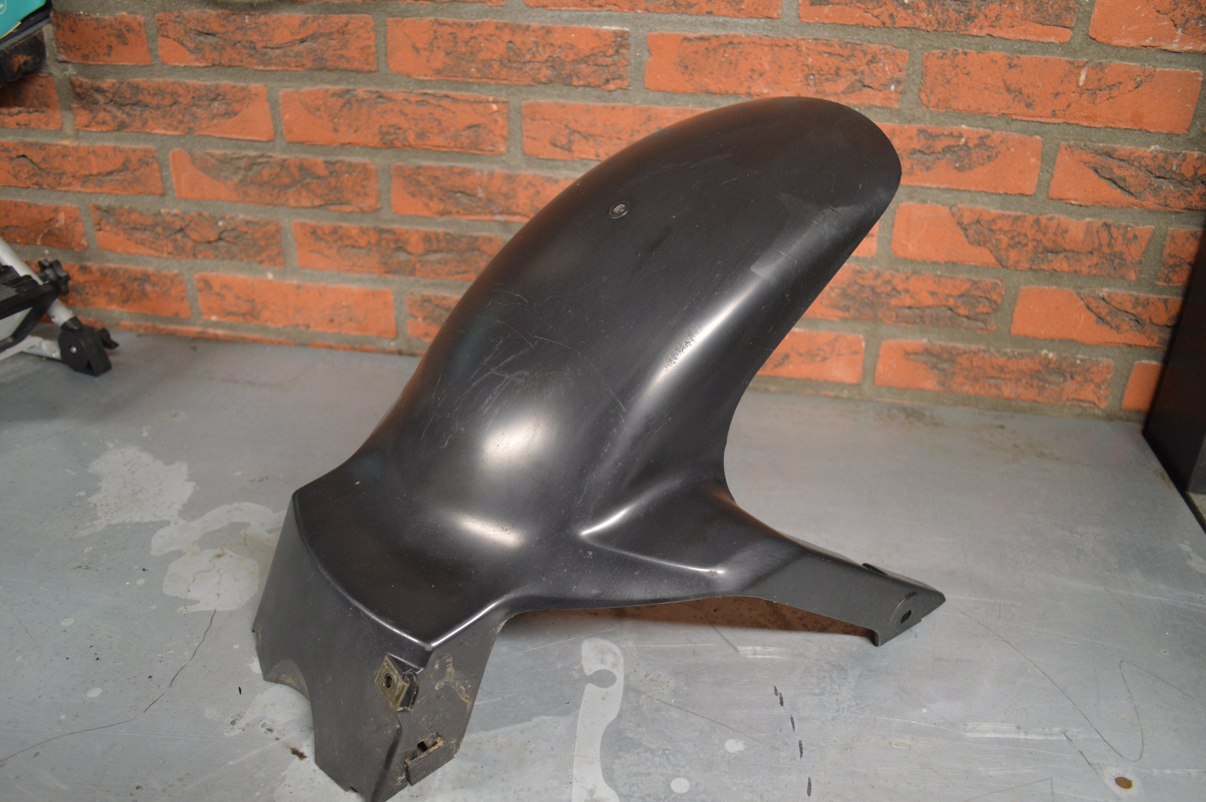 Yamaha FZR600 achter spatbord