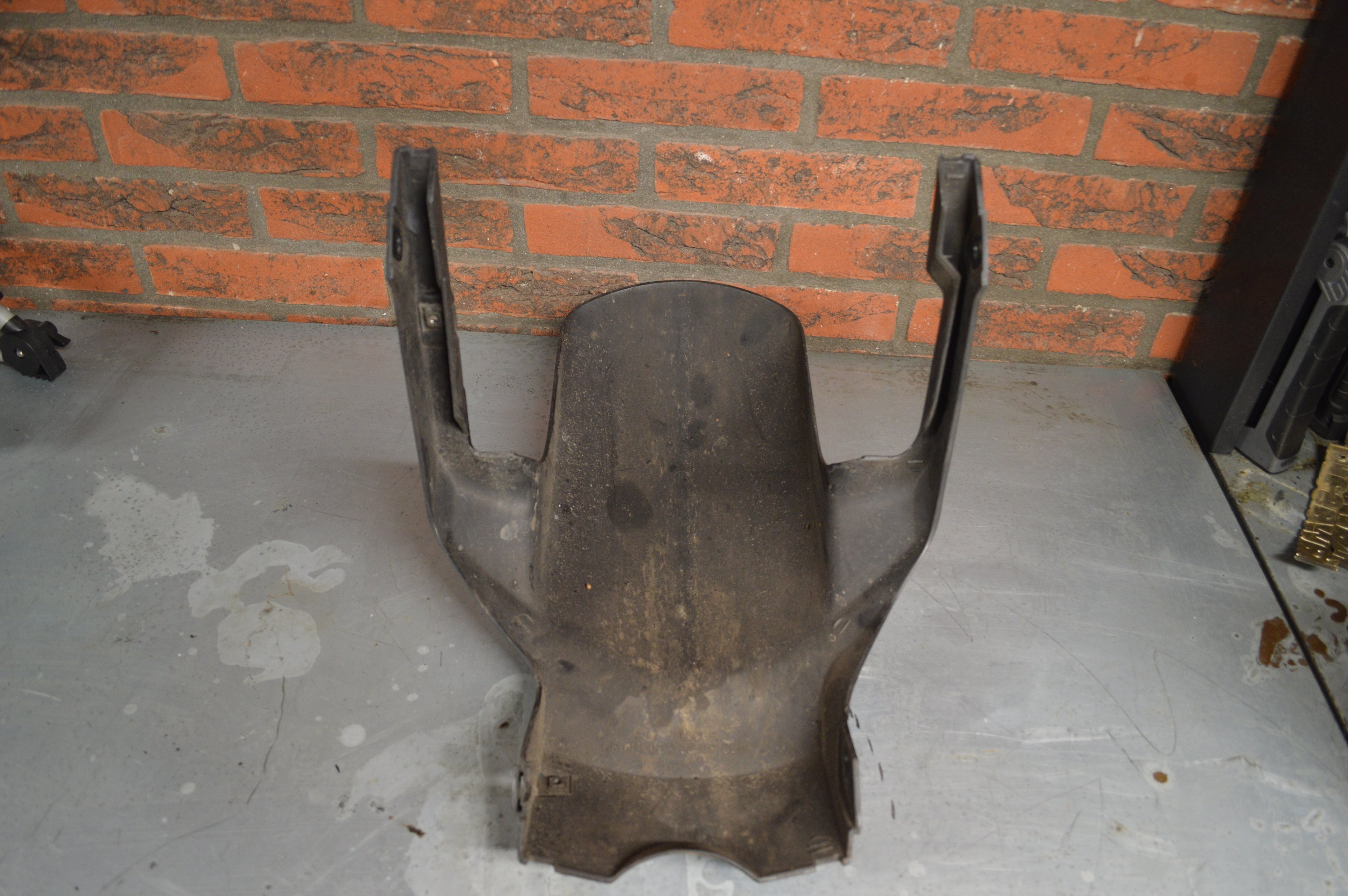 Yamaha FZR600 achter spatbord