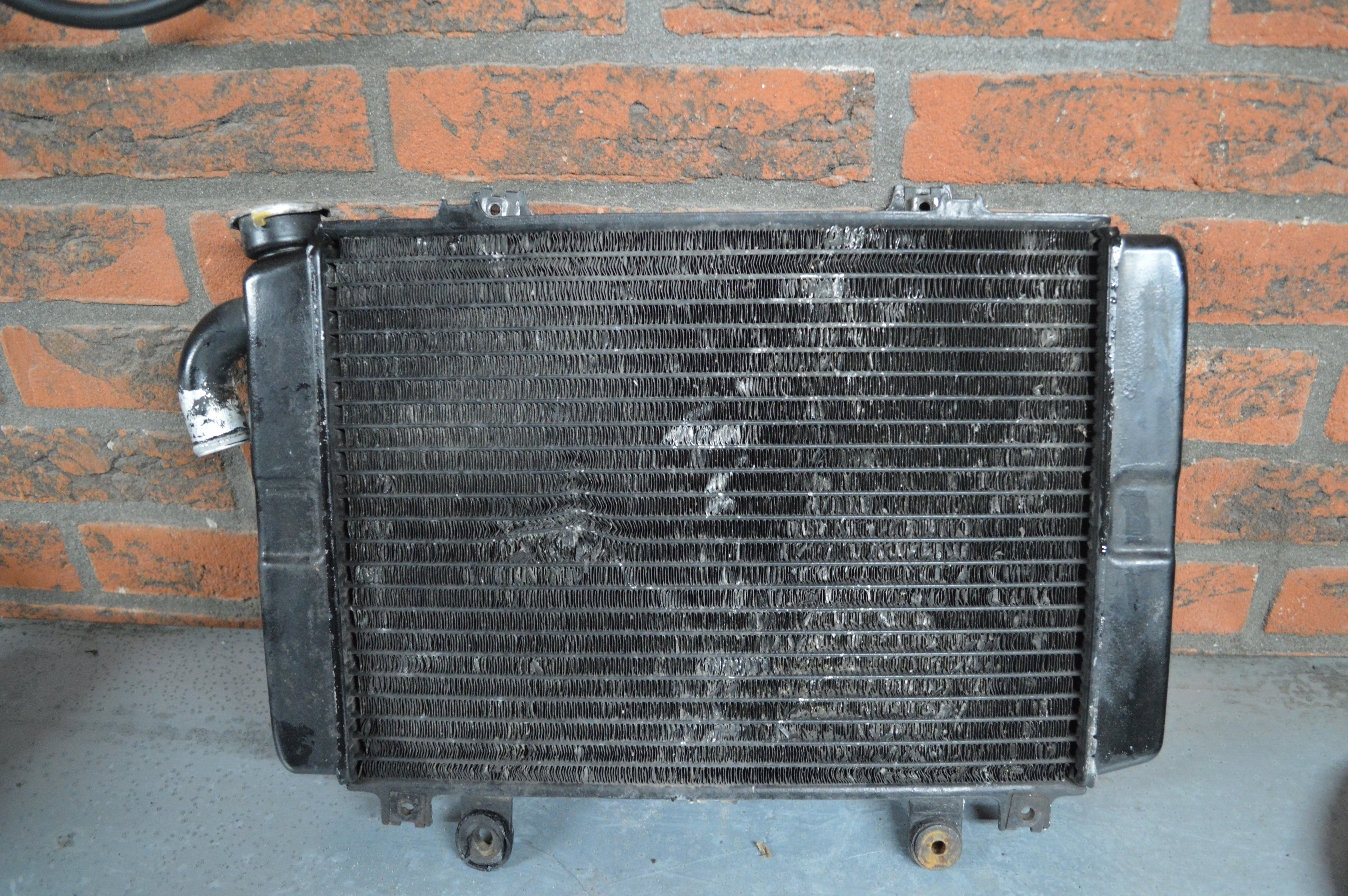 Kawasaki ZX6R radiator