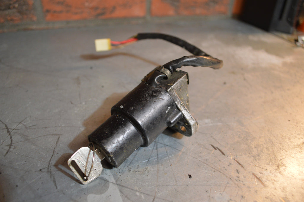 Kawasaki KZ305LTD contactslot