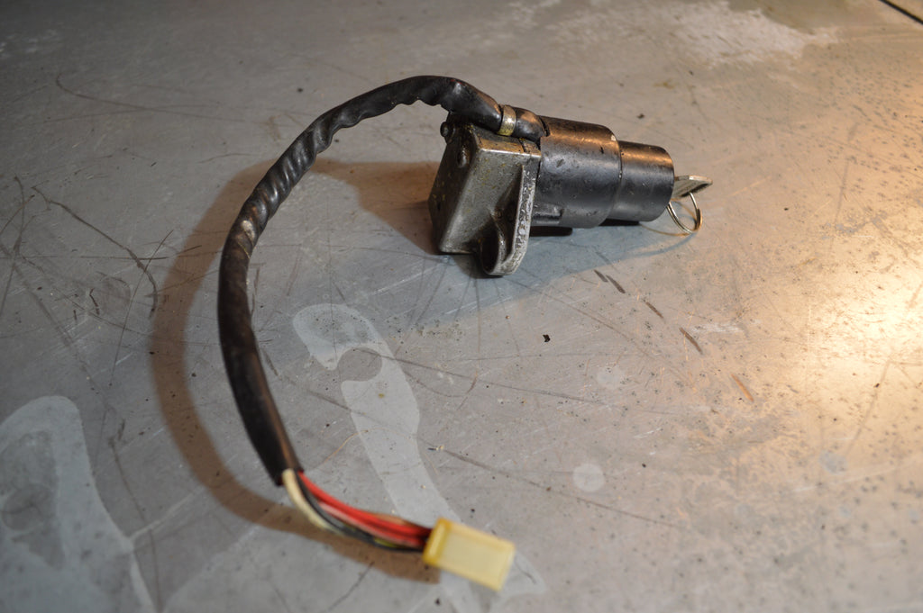 Kawasaki KZ305LTD contactslot