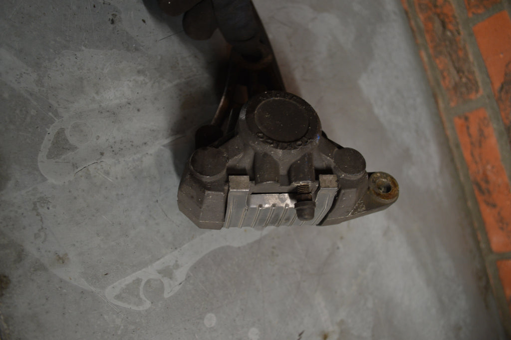 Suzuki GSX600F remsysteem achter