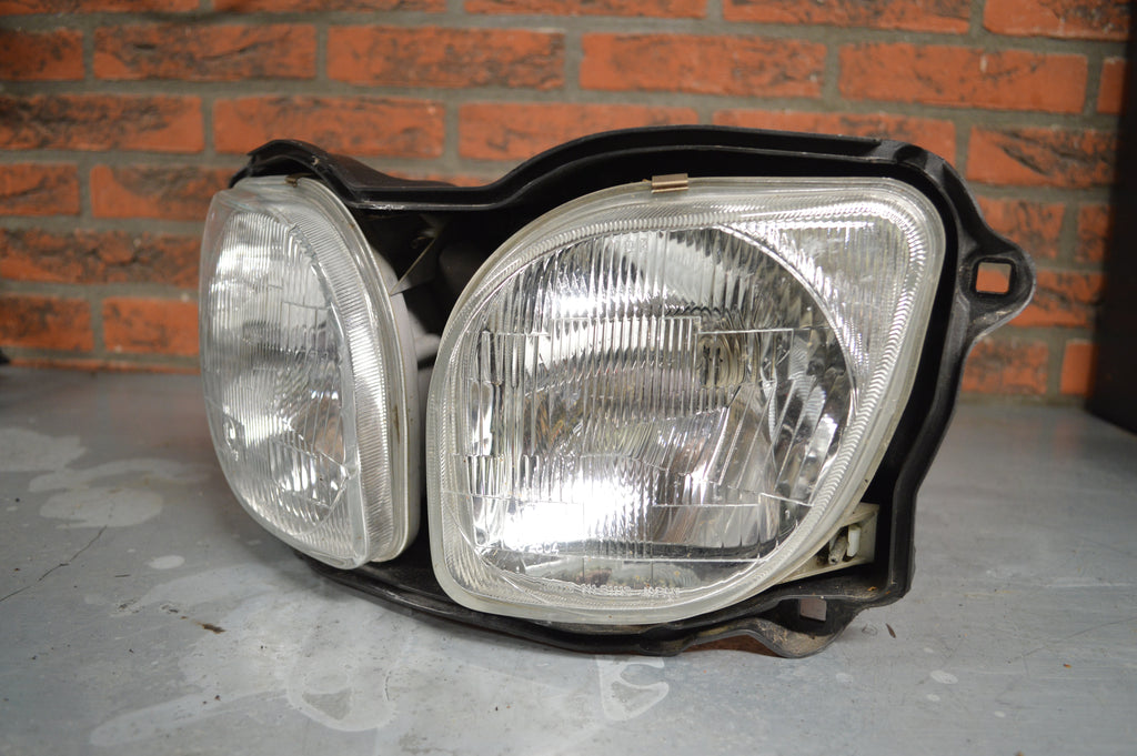 Yamaha FZR600 koplamp
