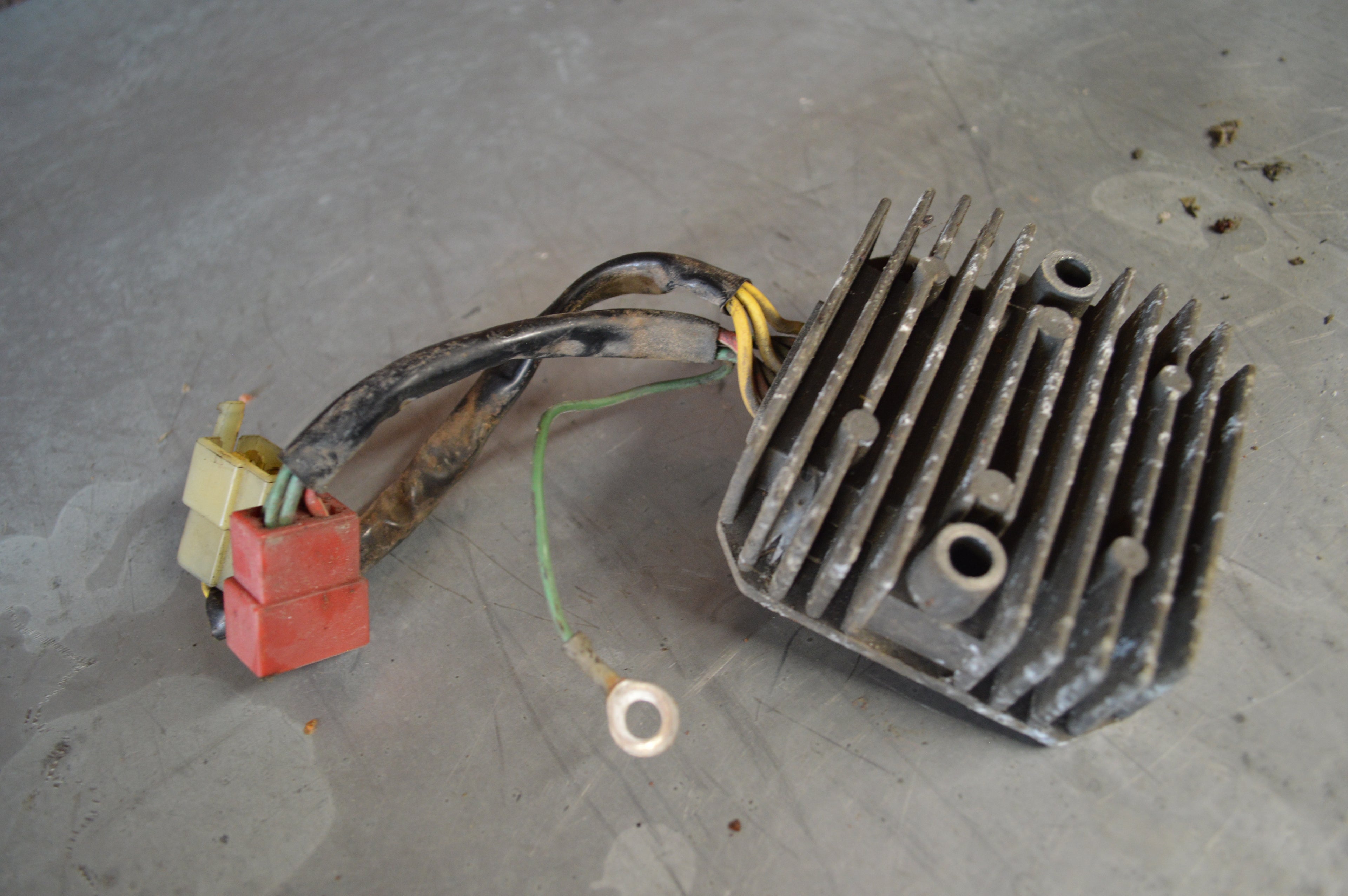 Honda CBR600F spanningsregelaar