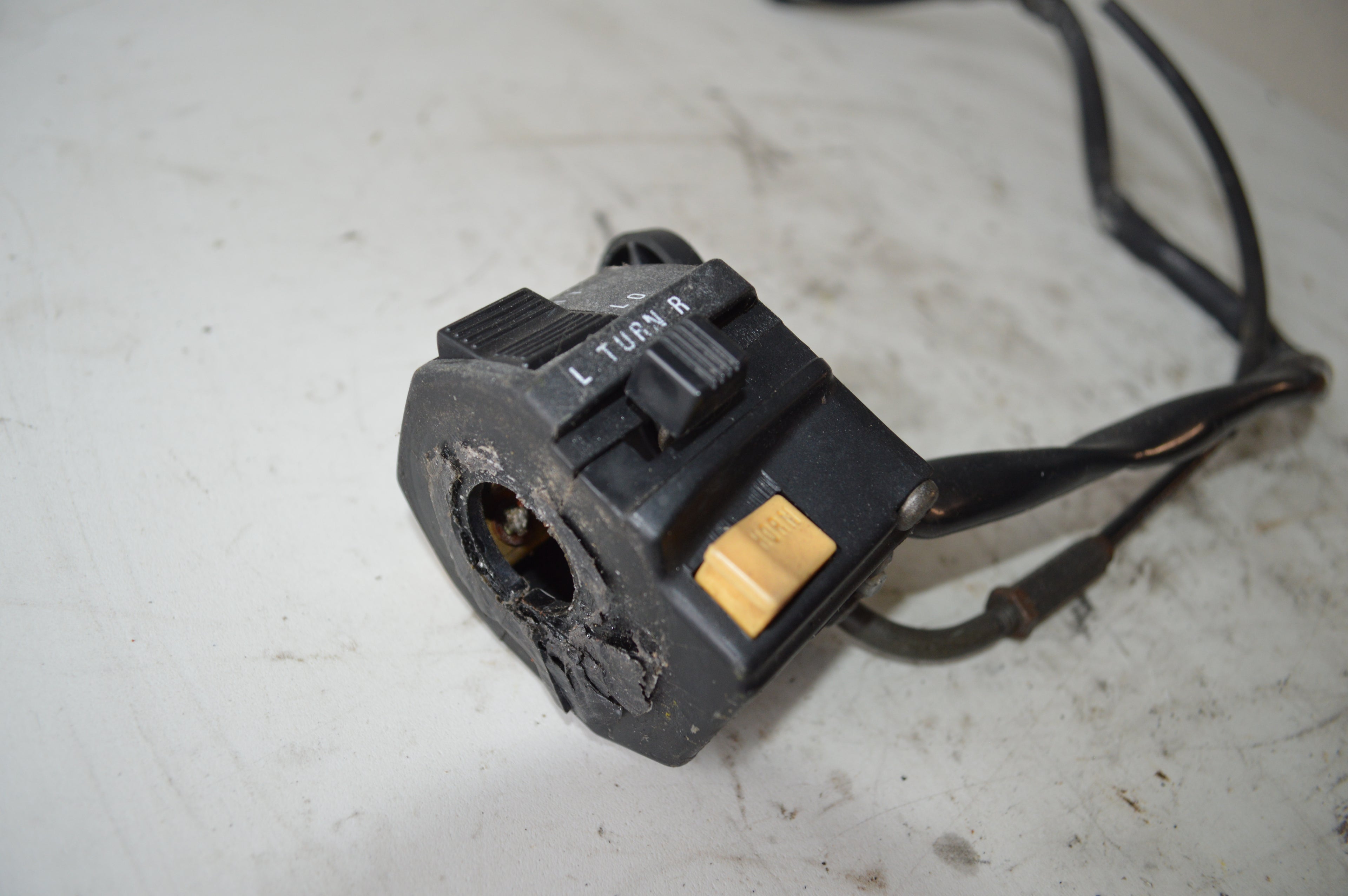 Suzuki VX800 stuurbediening links
