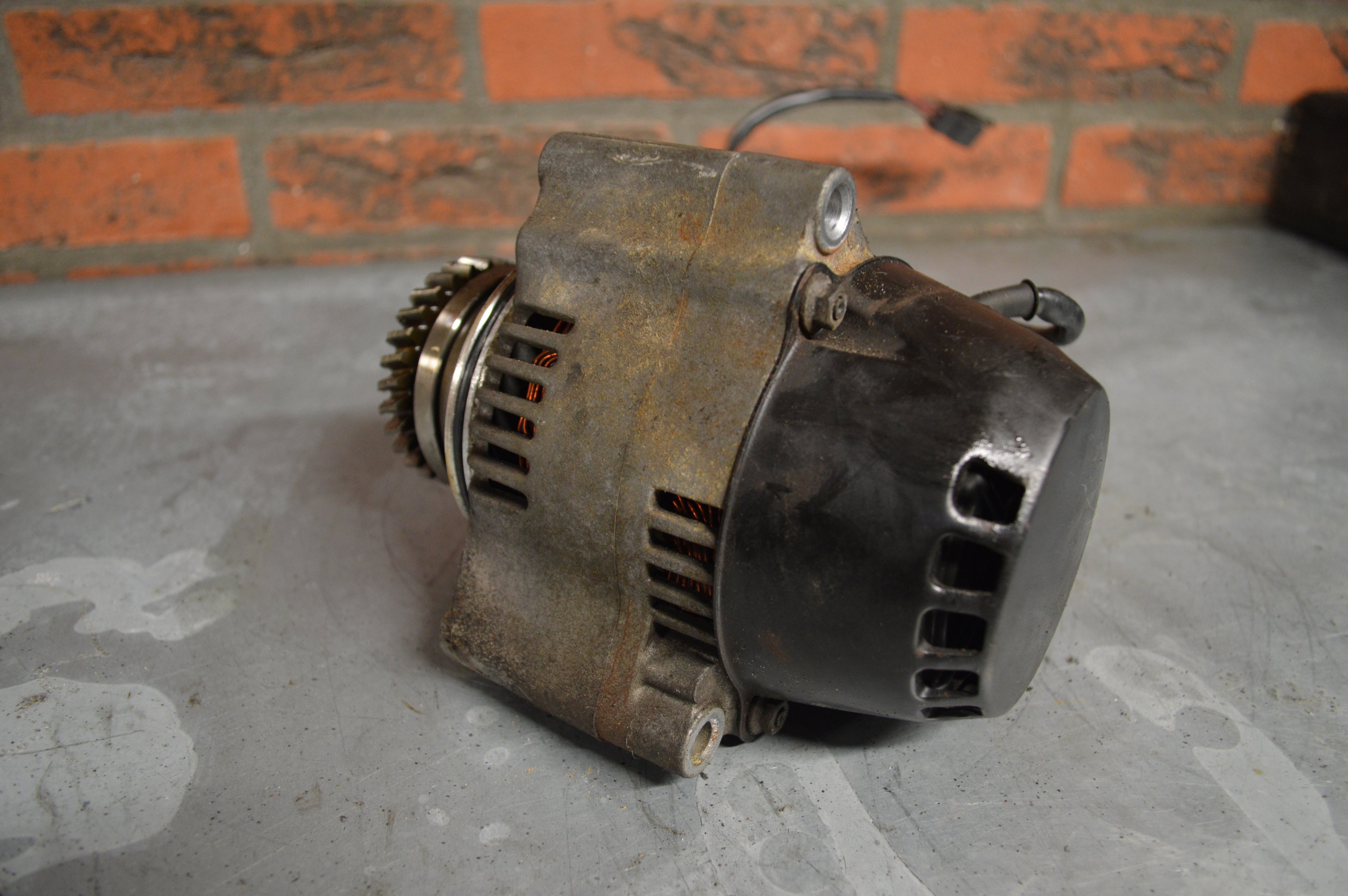 Suzuki GSX600F dynamo