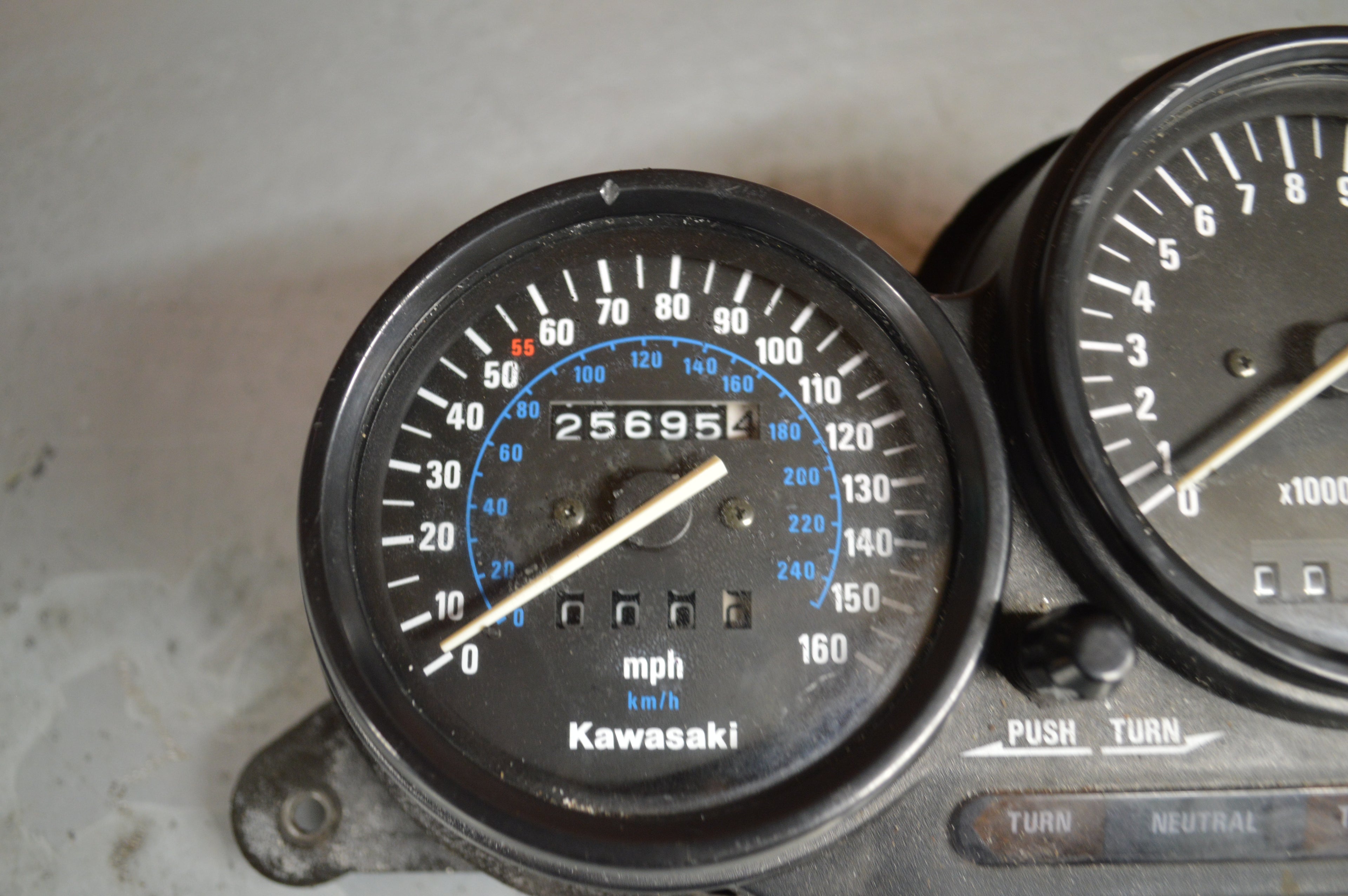 Kawasaki ZZR600 kilometerteller
