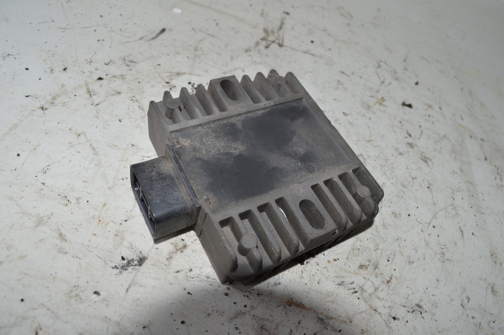 Kawasaki ER6N spanningsregelaar