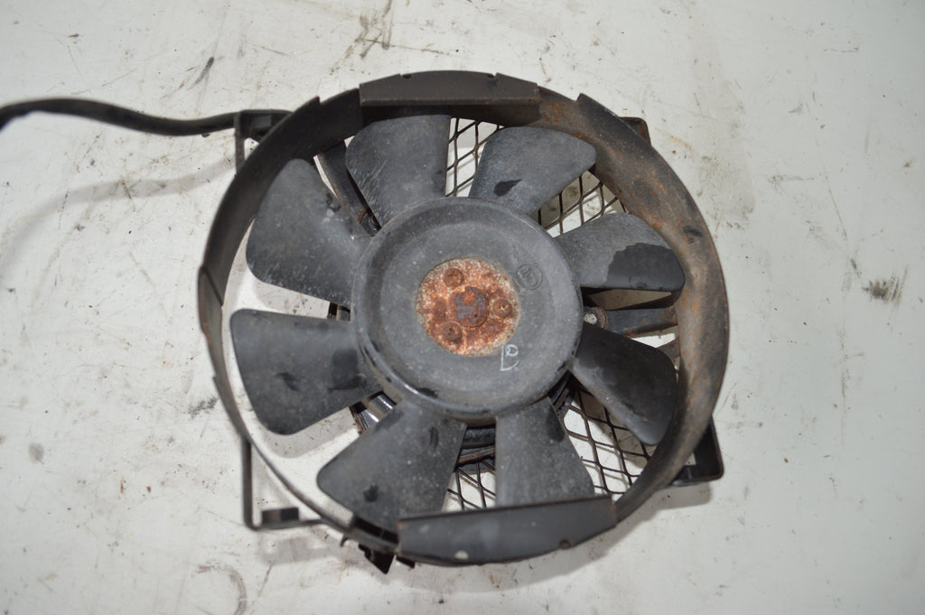 Suzuki VX800 radiator ventilator