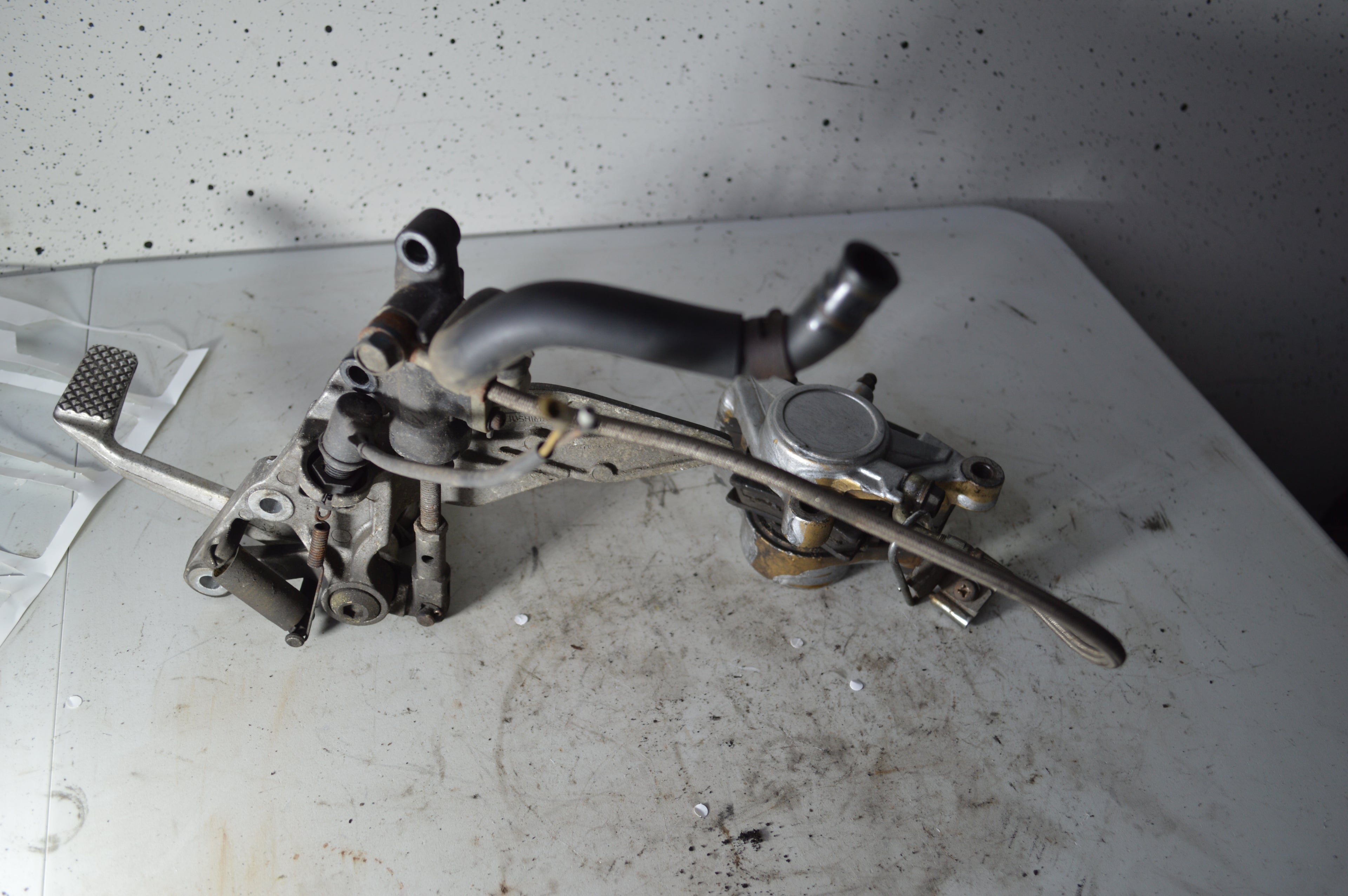 Yamaha ZFR1000 remsysteem achter