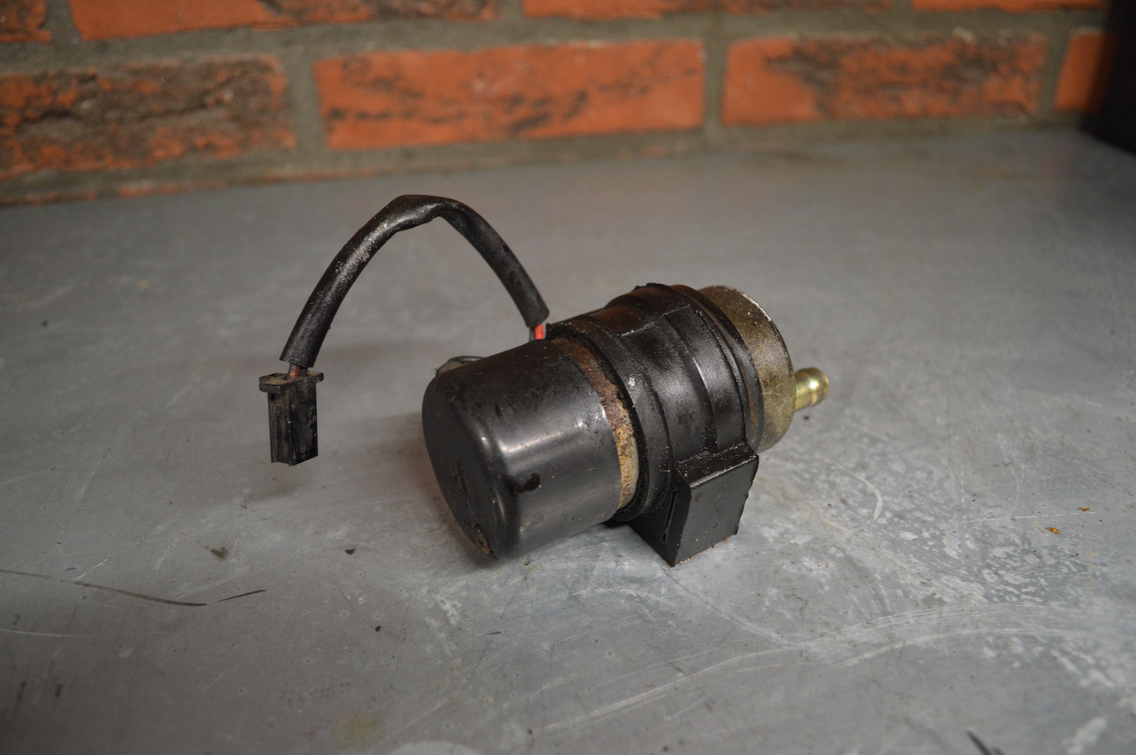 Kawasaki ZX6R brandstofpomp