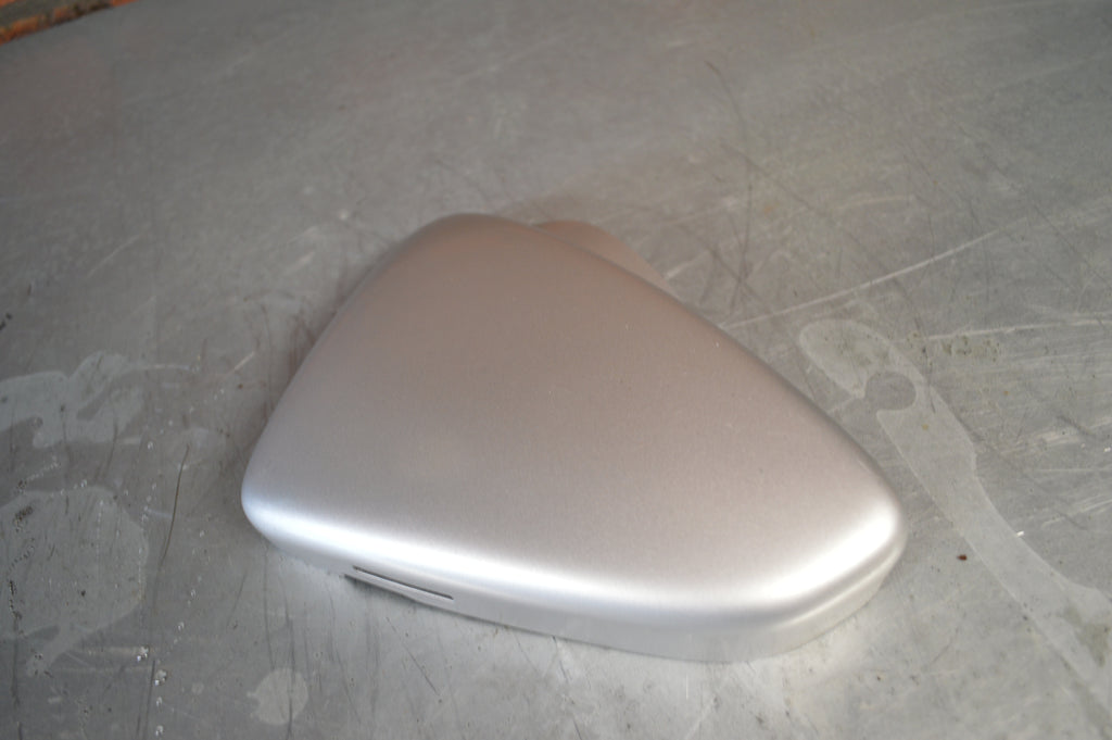 Suzuki LS650 Luchtfilter deksel links