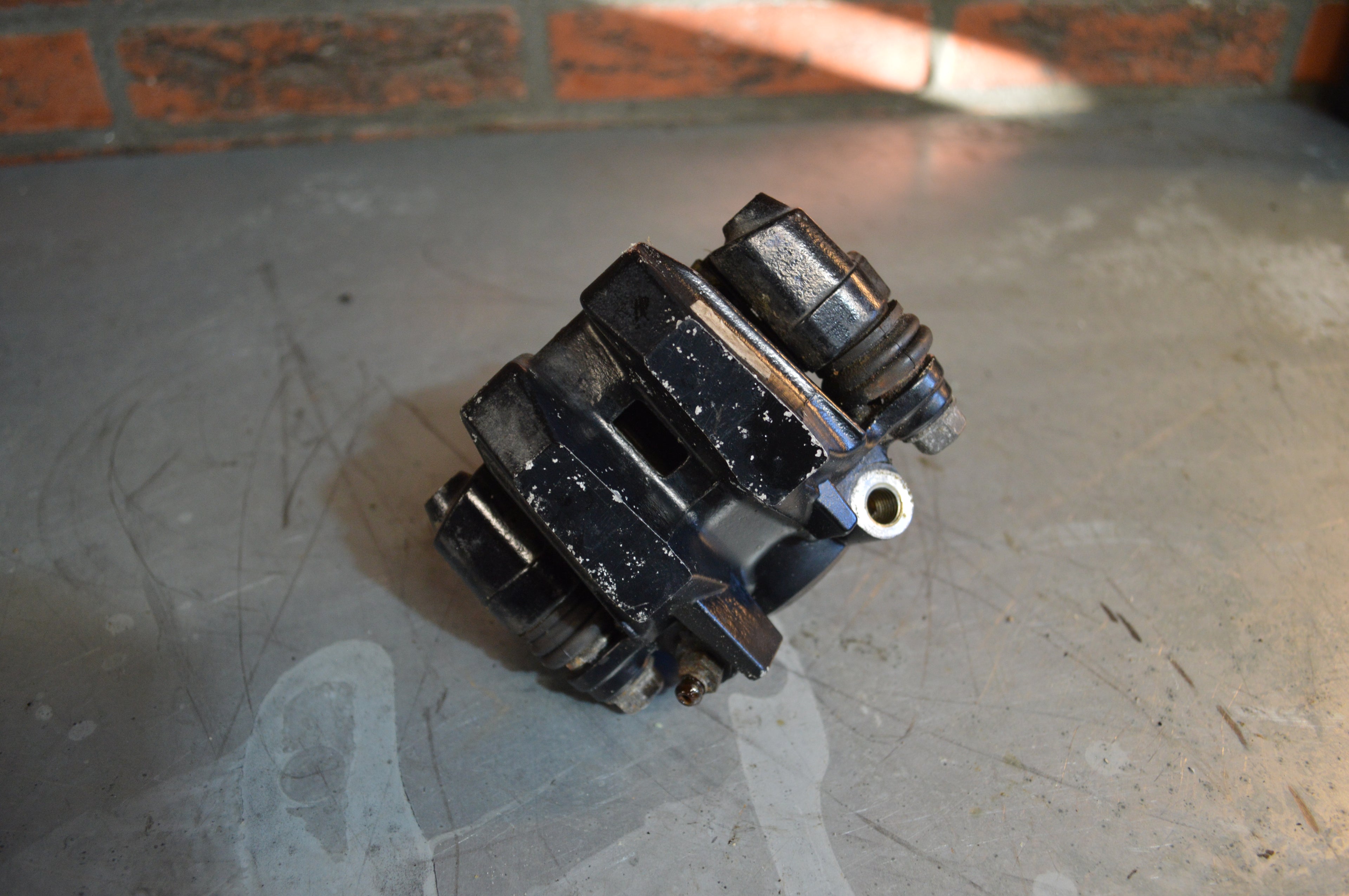 Kawasaki KZ305LTD remklauw