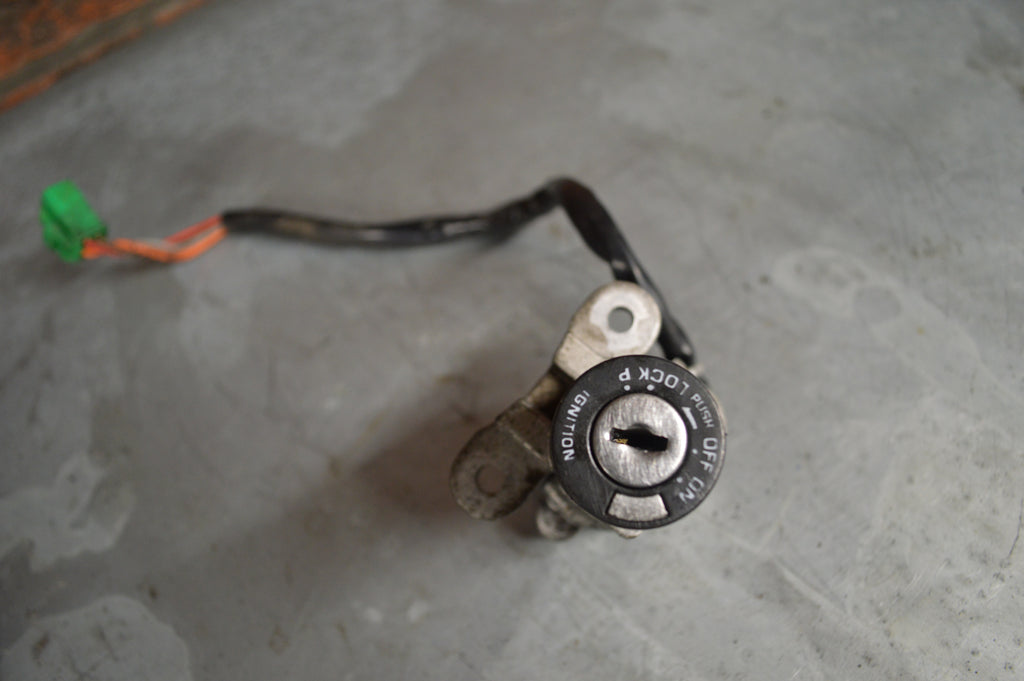 Suzuki GSX600F contactslot