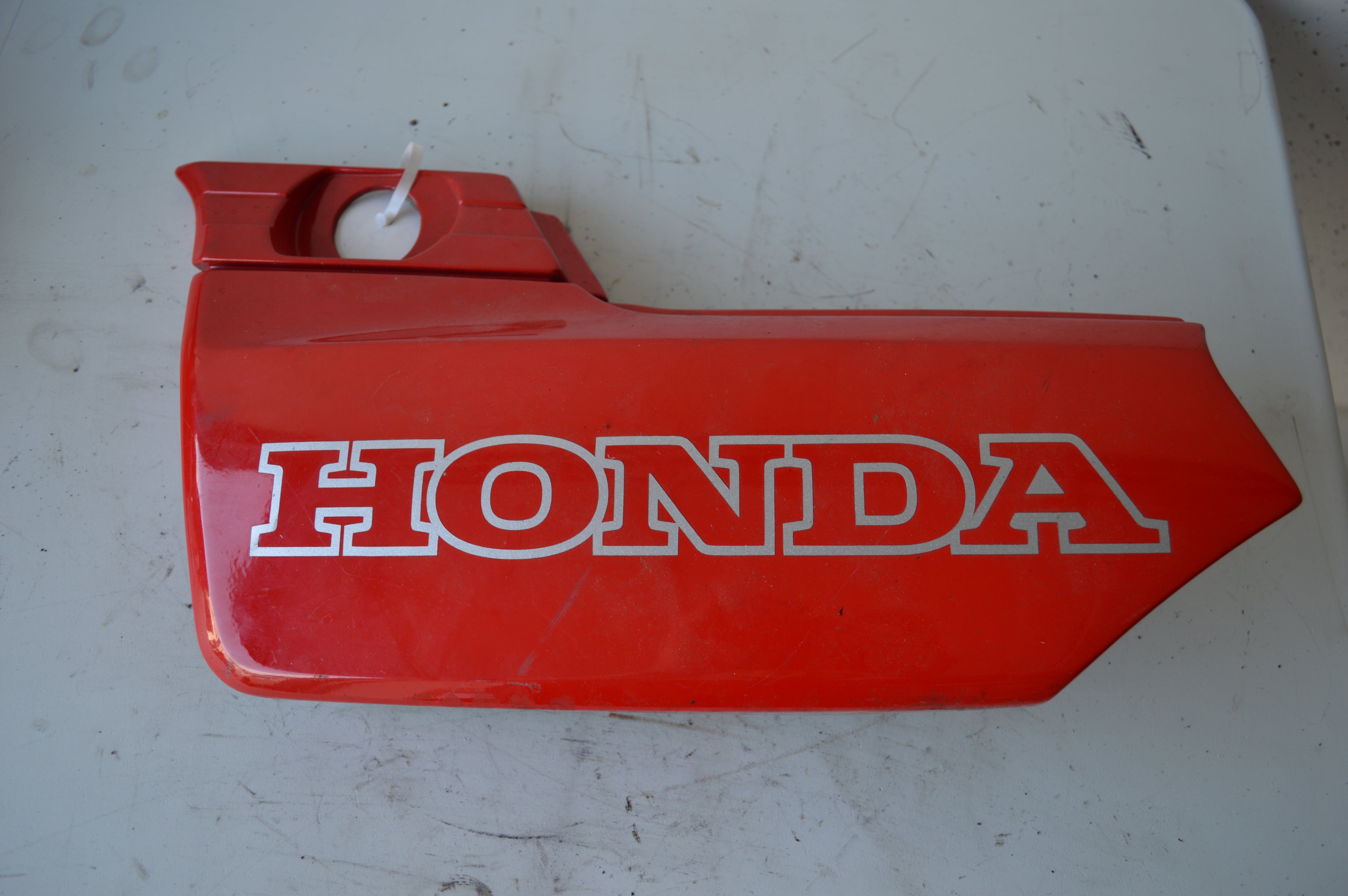 Honda CB700 CB750 zijkap links rood
