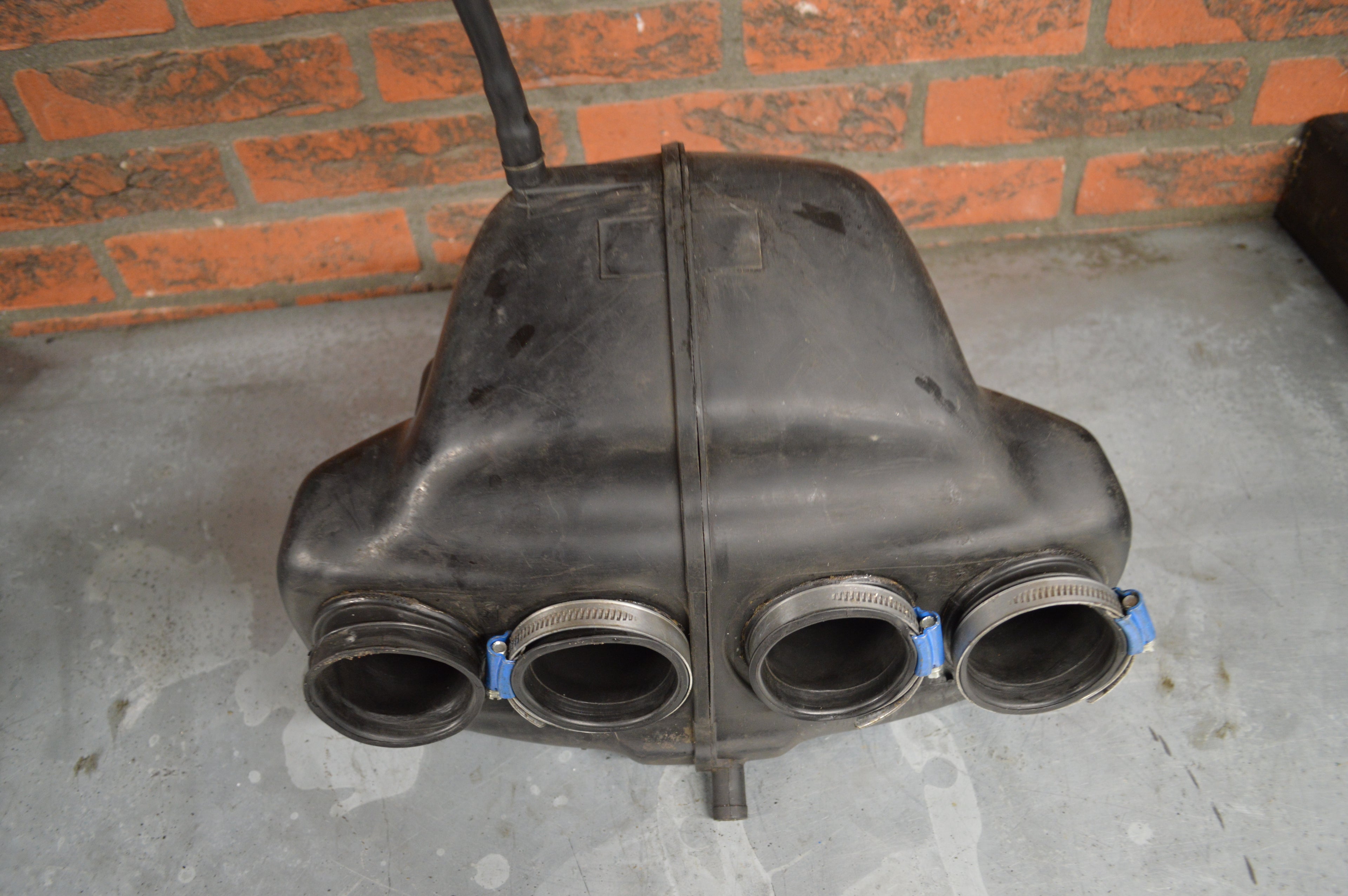 Suzuki GSX600F luchtfilterhuis
