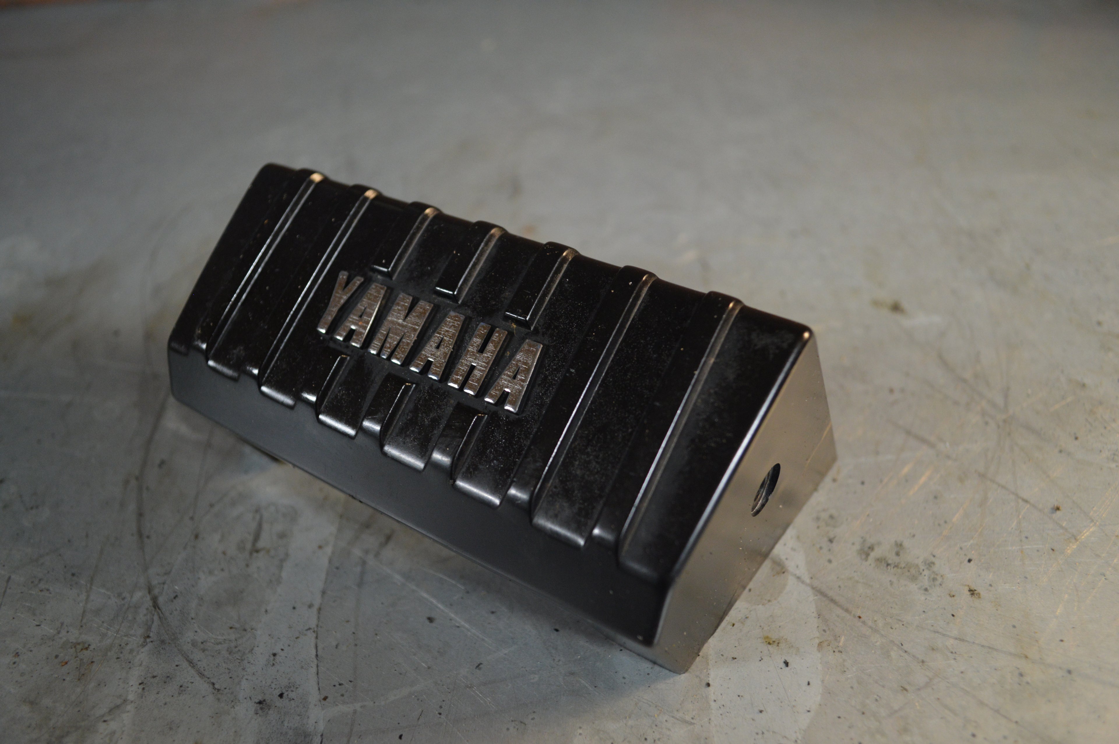 Yamaha YX600T front cover