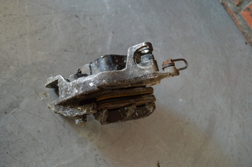 Honda CBR600F remklauw links