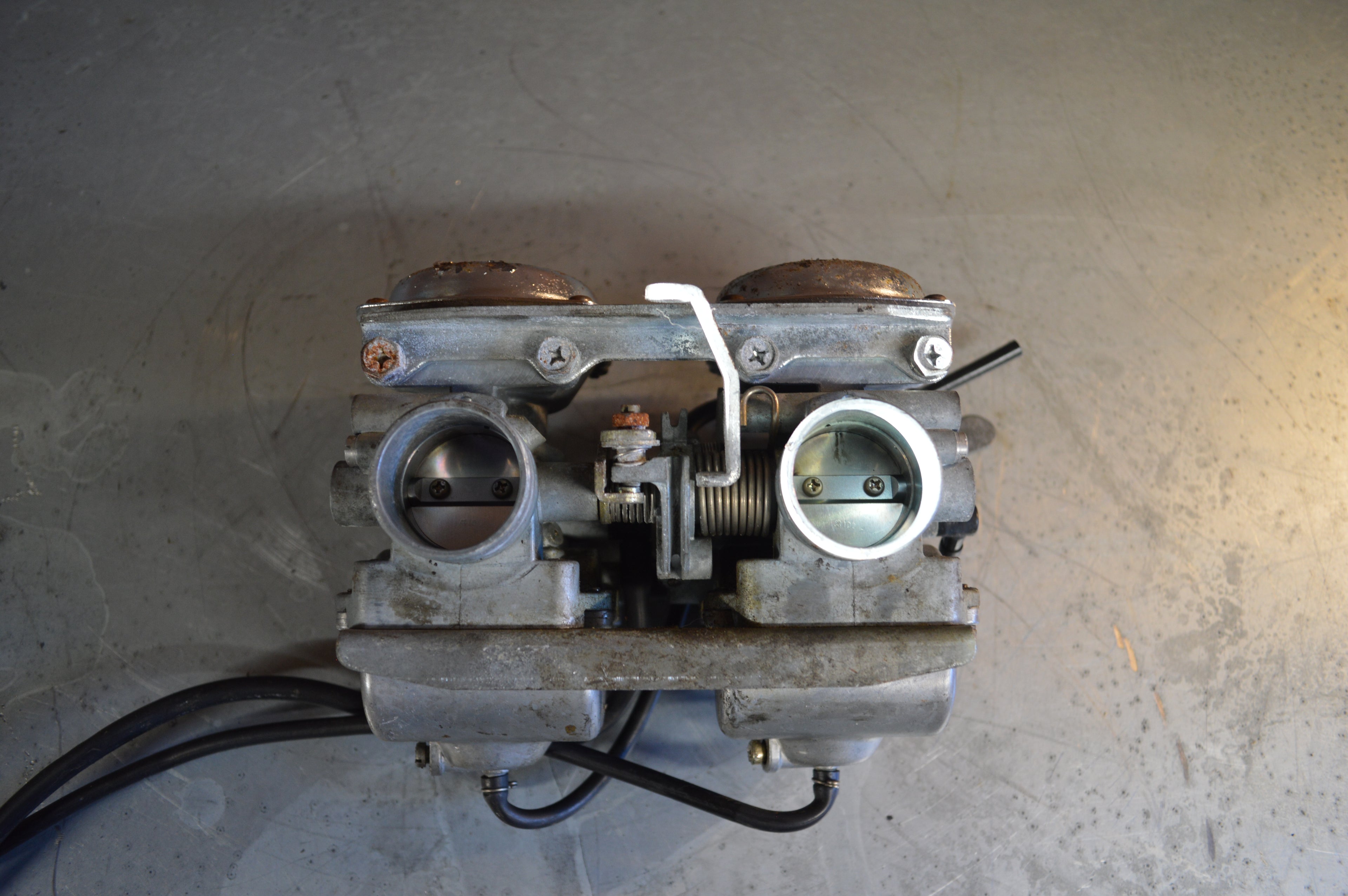 Kawasaki KZ305LTD carburateur 2