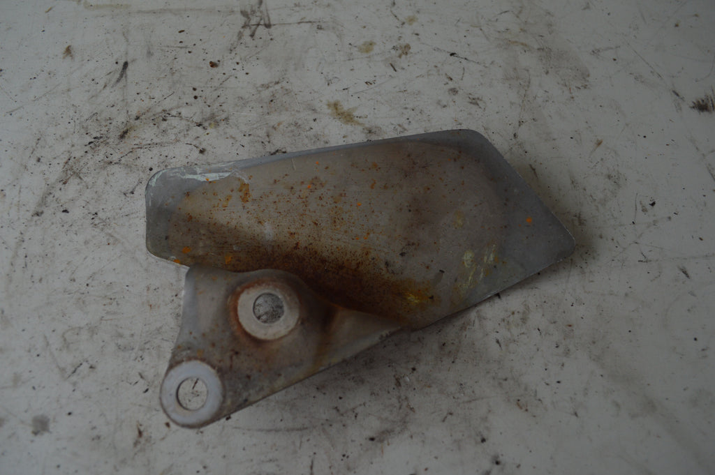 Suzuki VX800 schetsplaat links