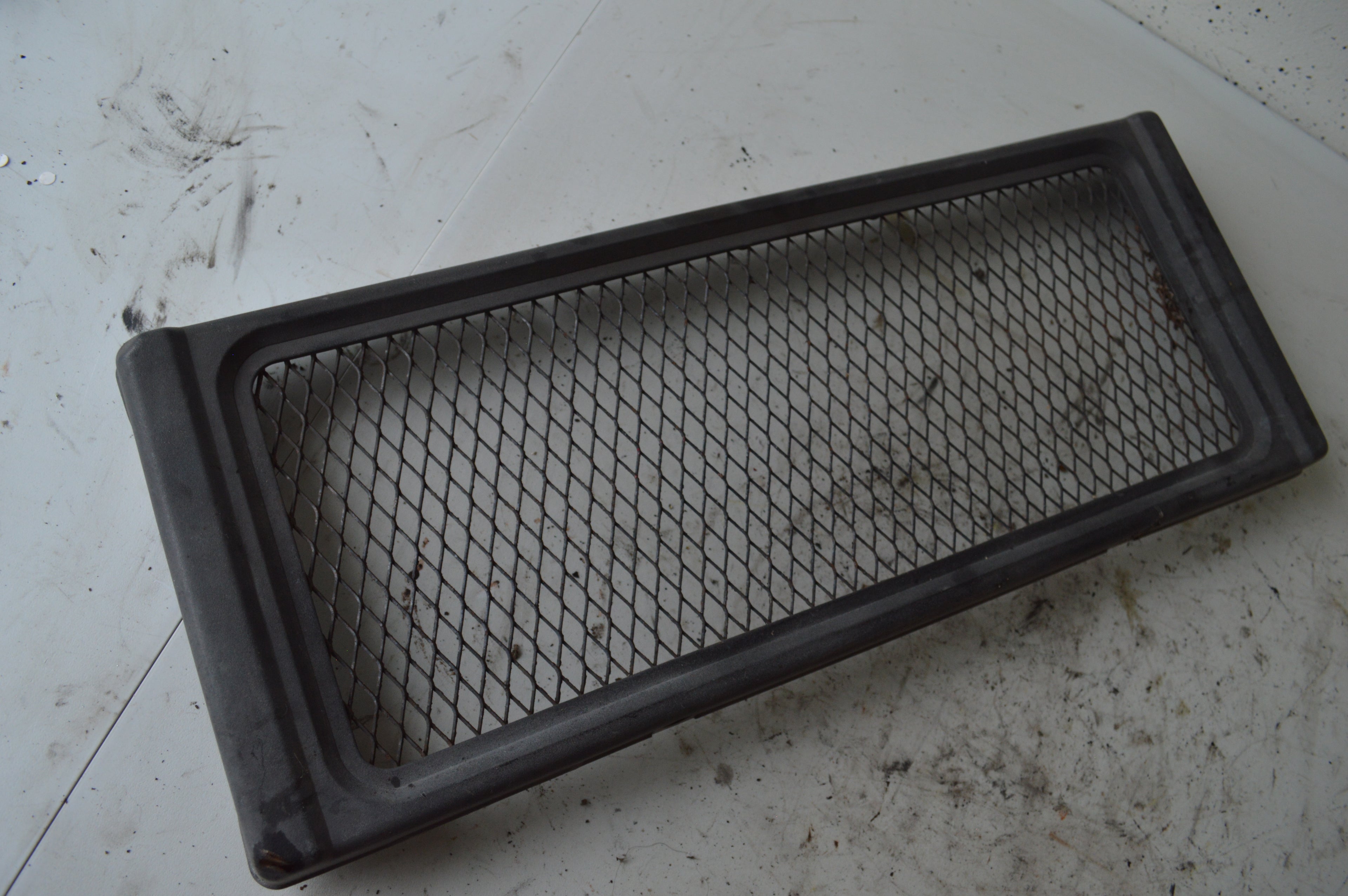 Suzuki VX800 radiator cover