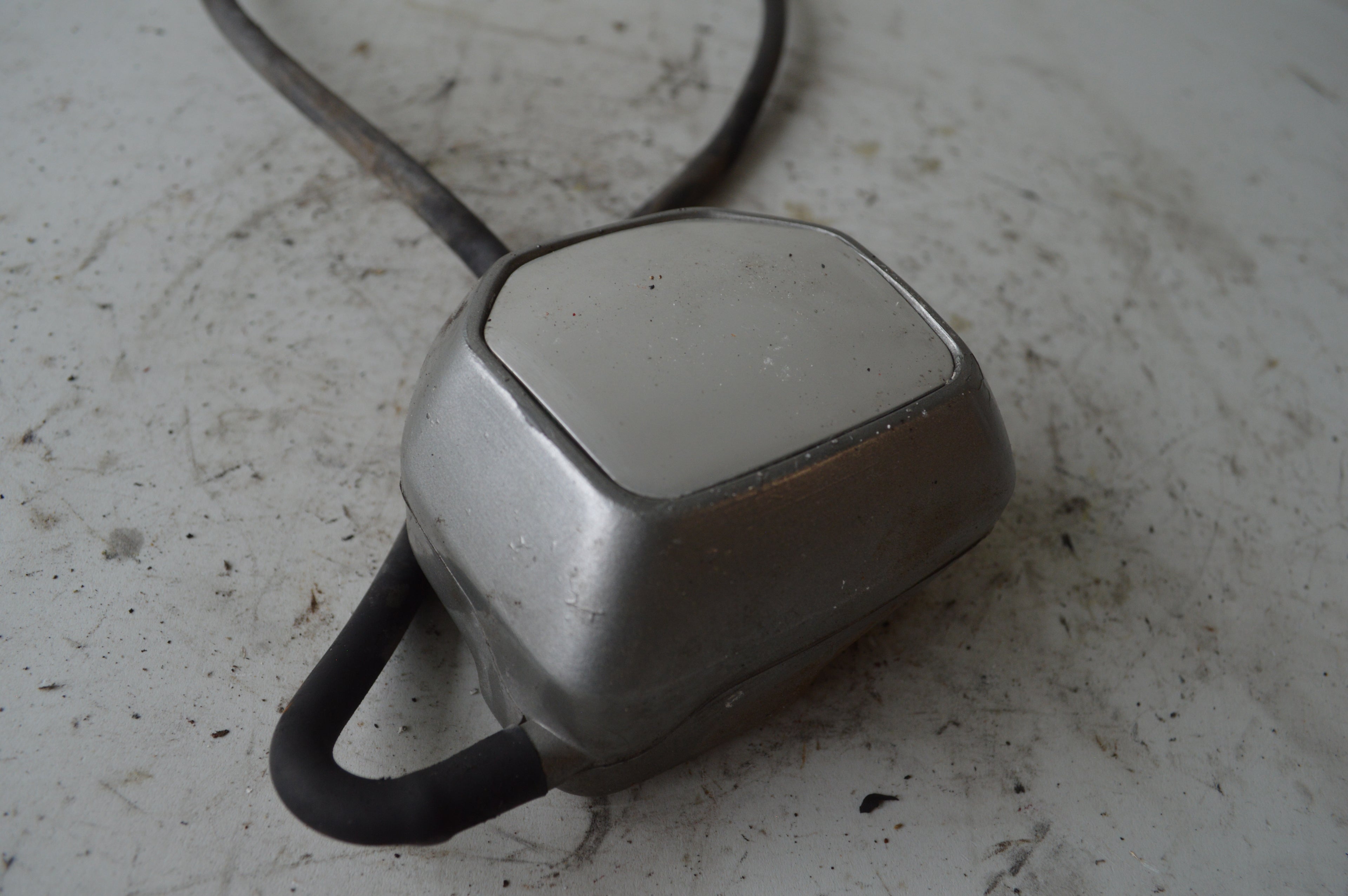 Suzuki VX800 koelvloeistof catchcan