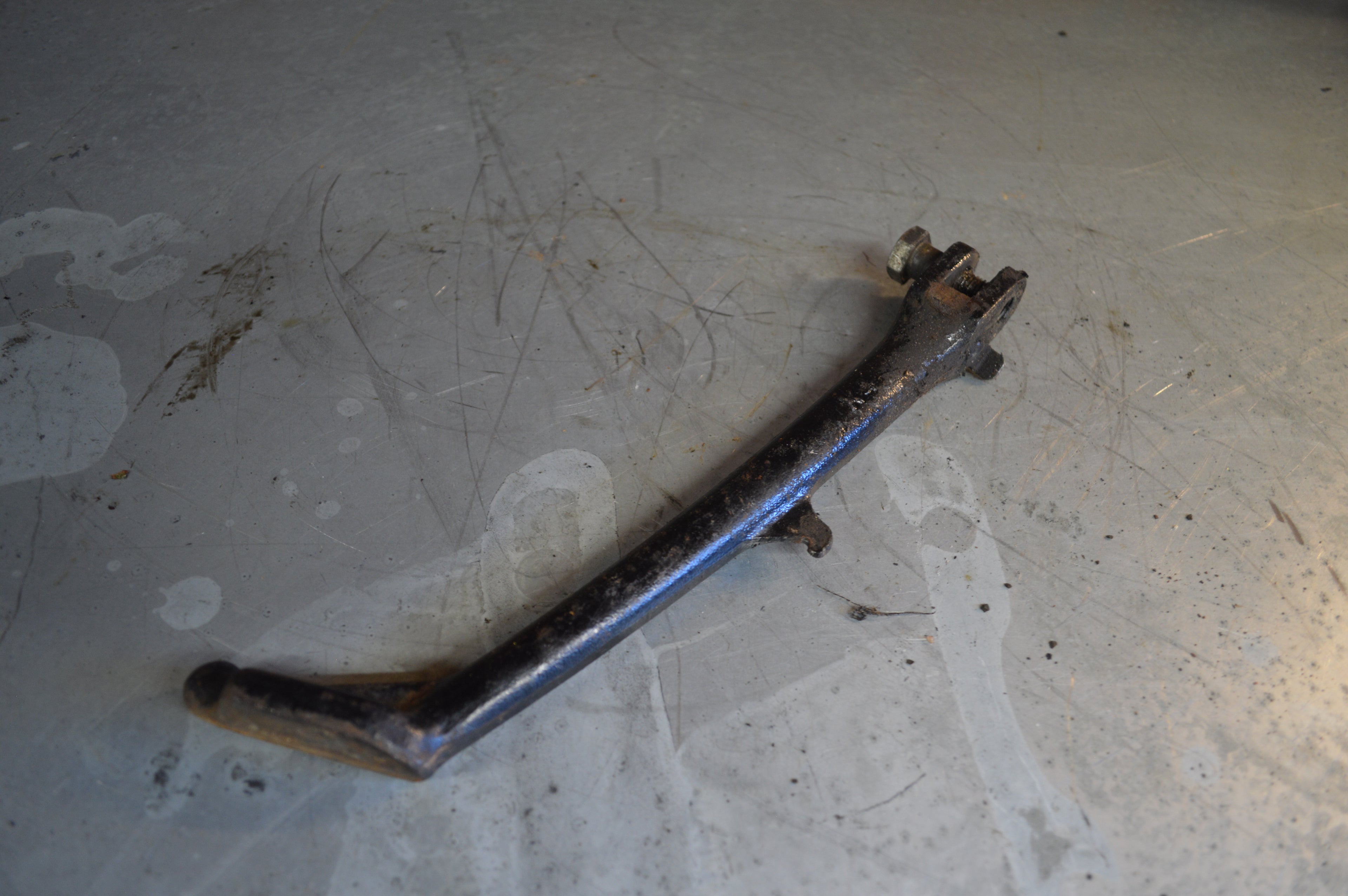 Kawasaki KZ305LTD zij standaard