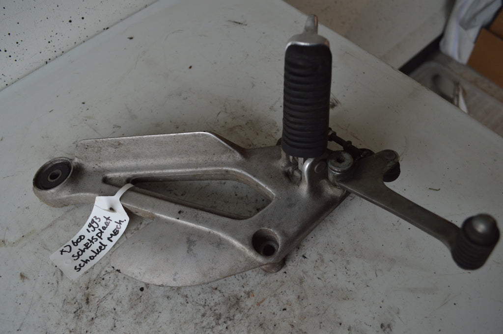 Yamaha XJ600 schetsplaat links