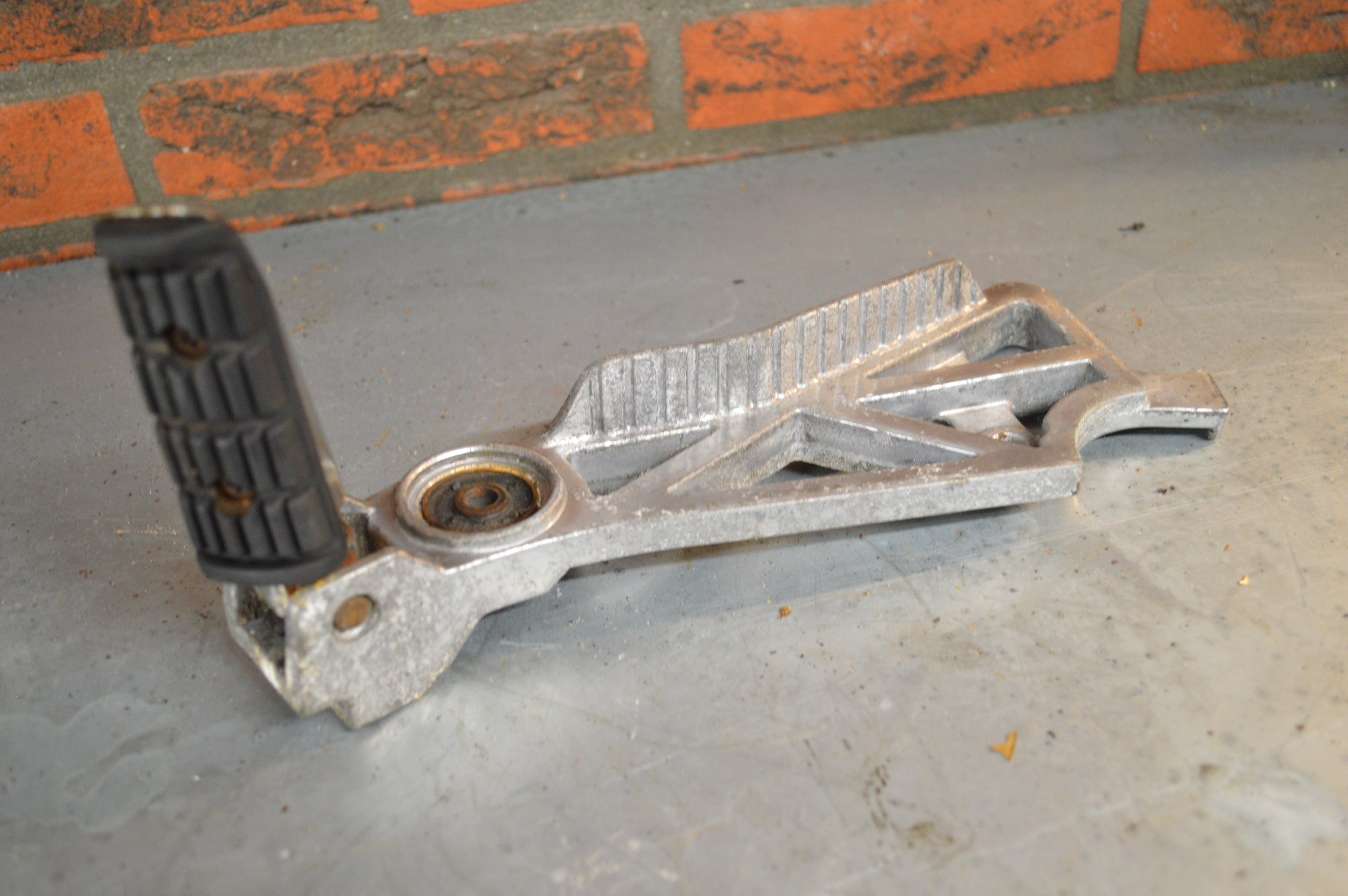 Yamaha FZX700 duosteun links