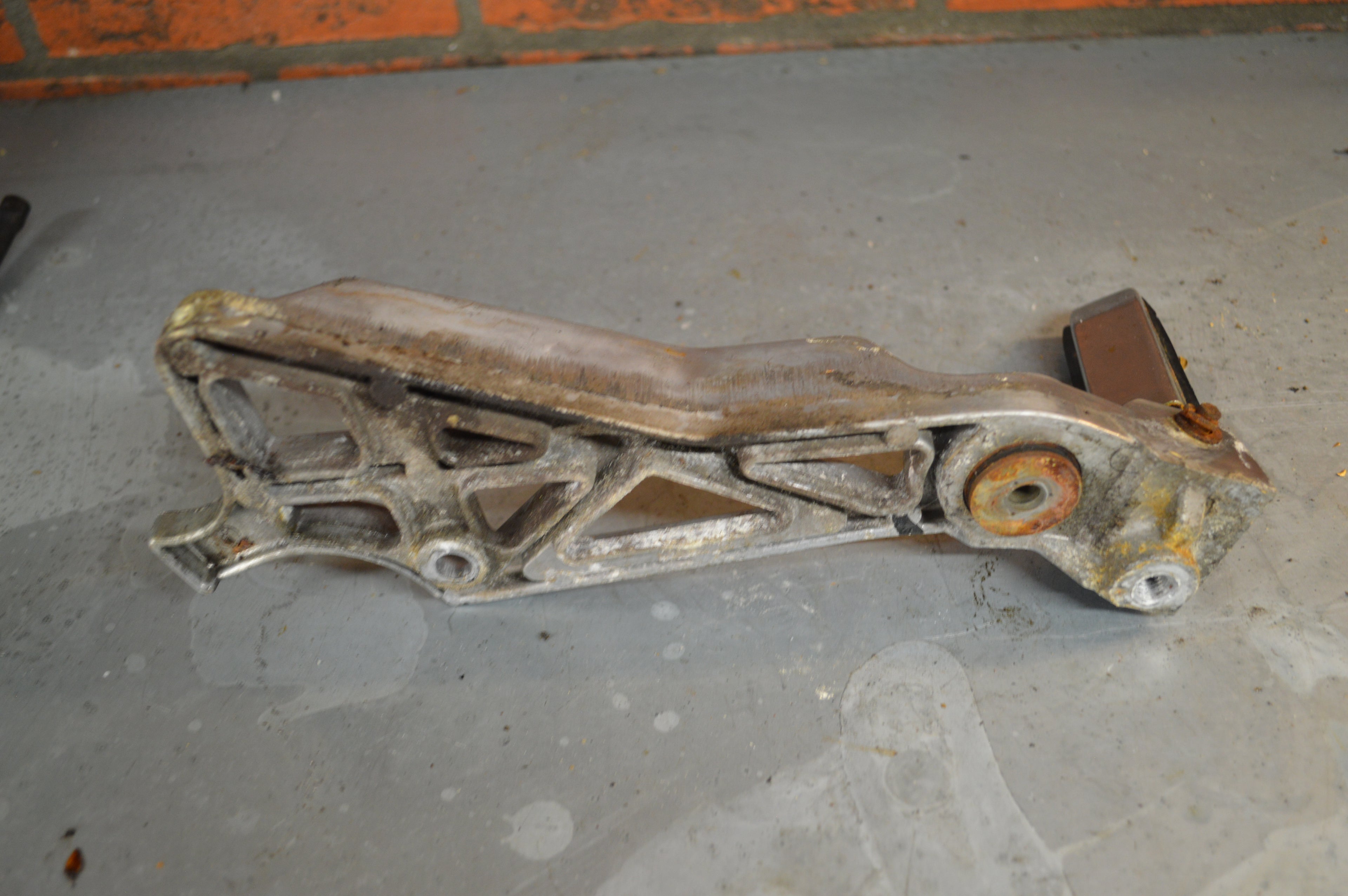 Yamaha FZX700 duosteun links