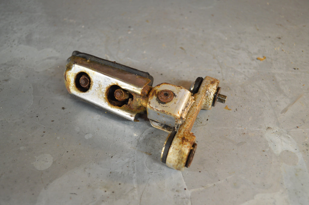 Yamaha FZX700 voetsteun links