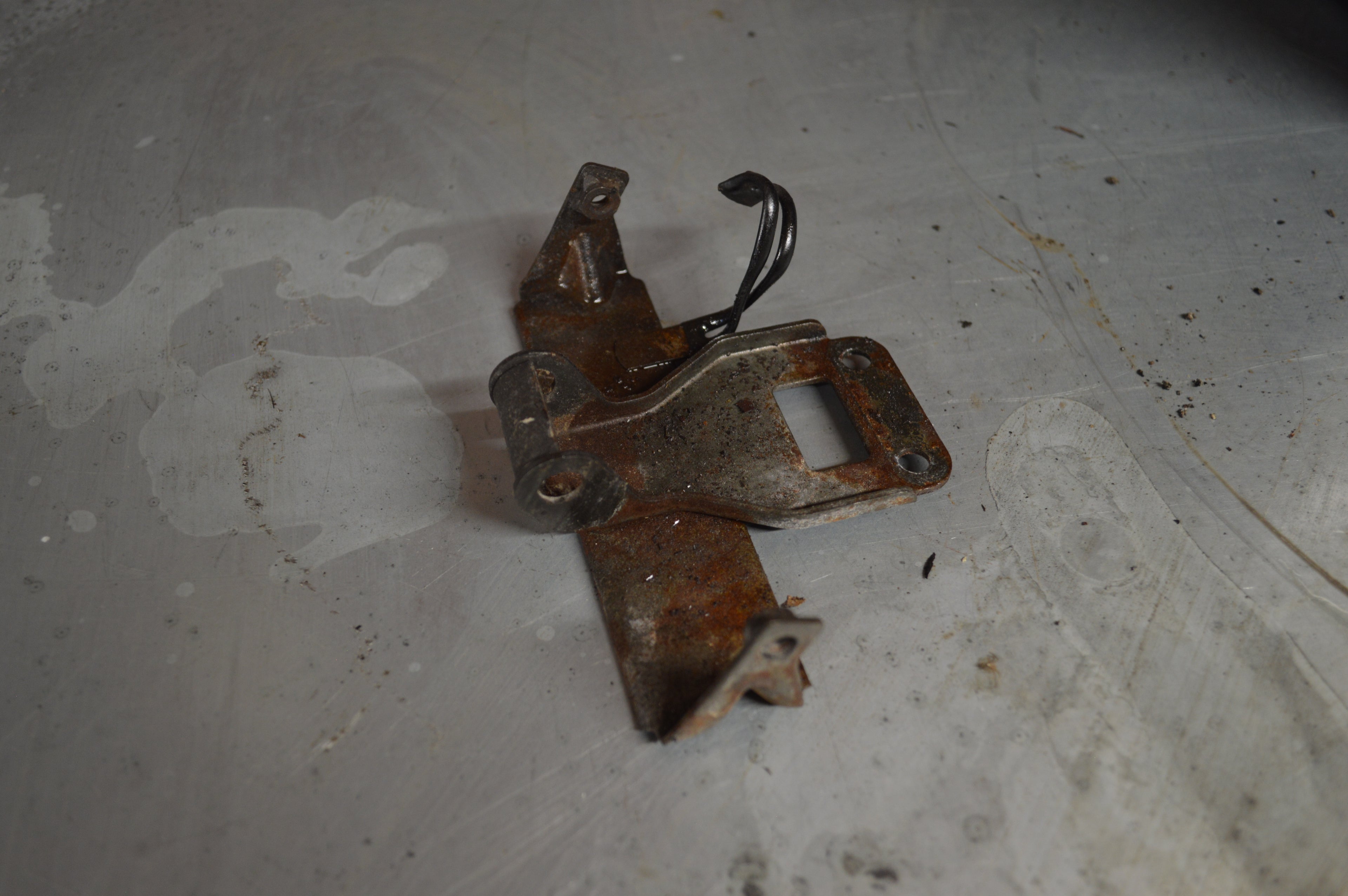 Yamaha FZX700 koplamp steun