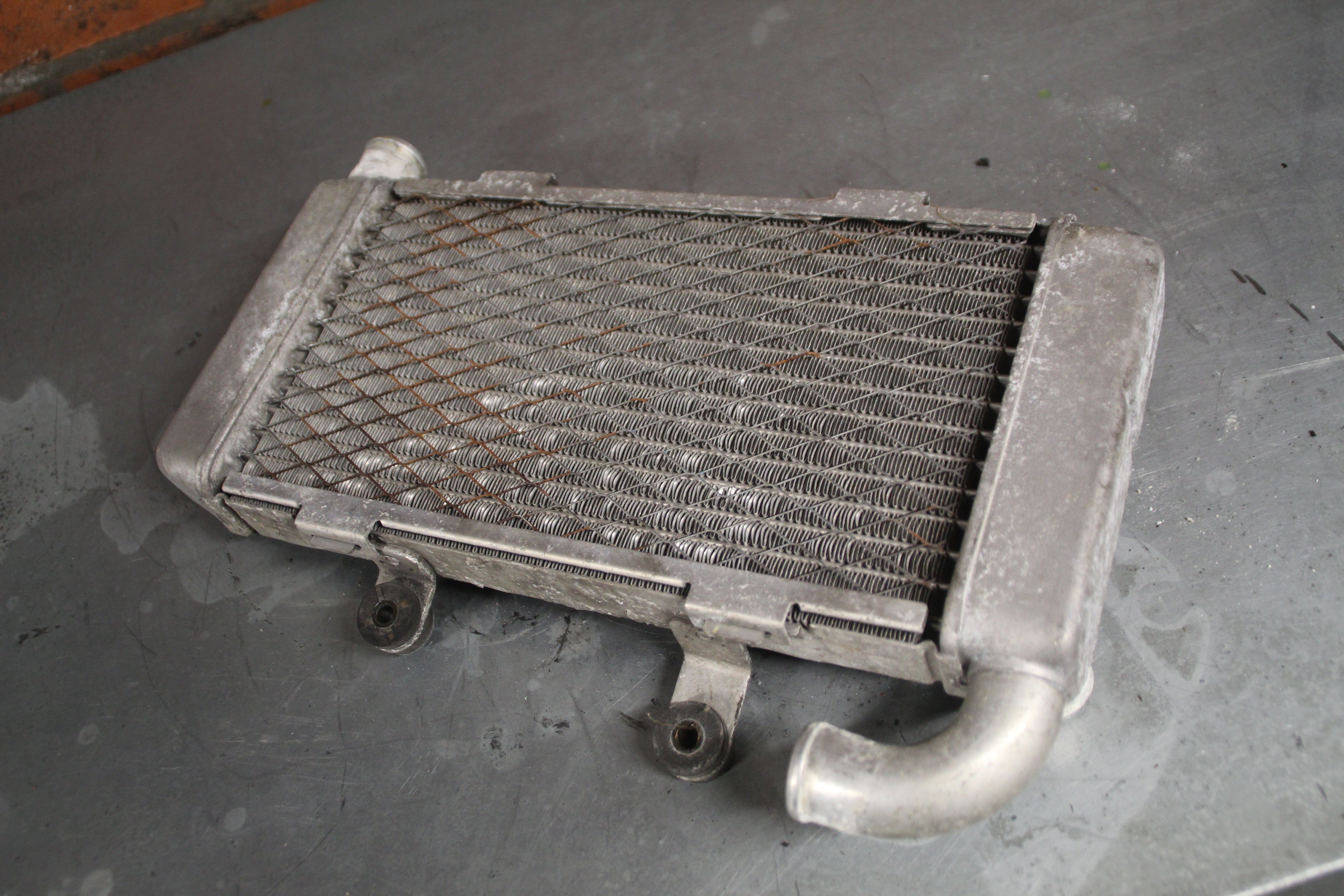 Honda VTR1000F radiator links