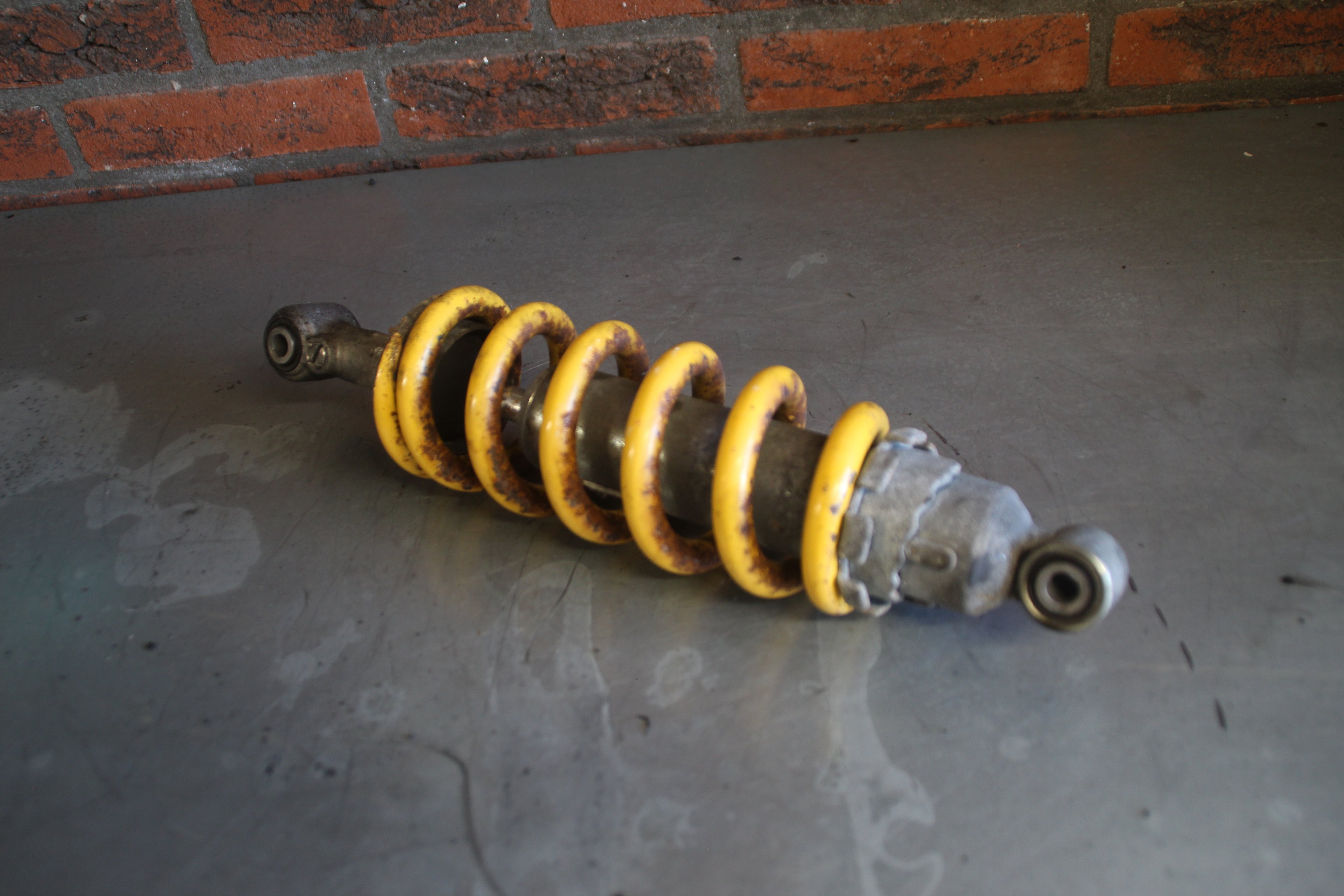 Honda VTR1000F schokbreker