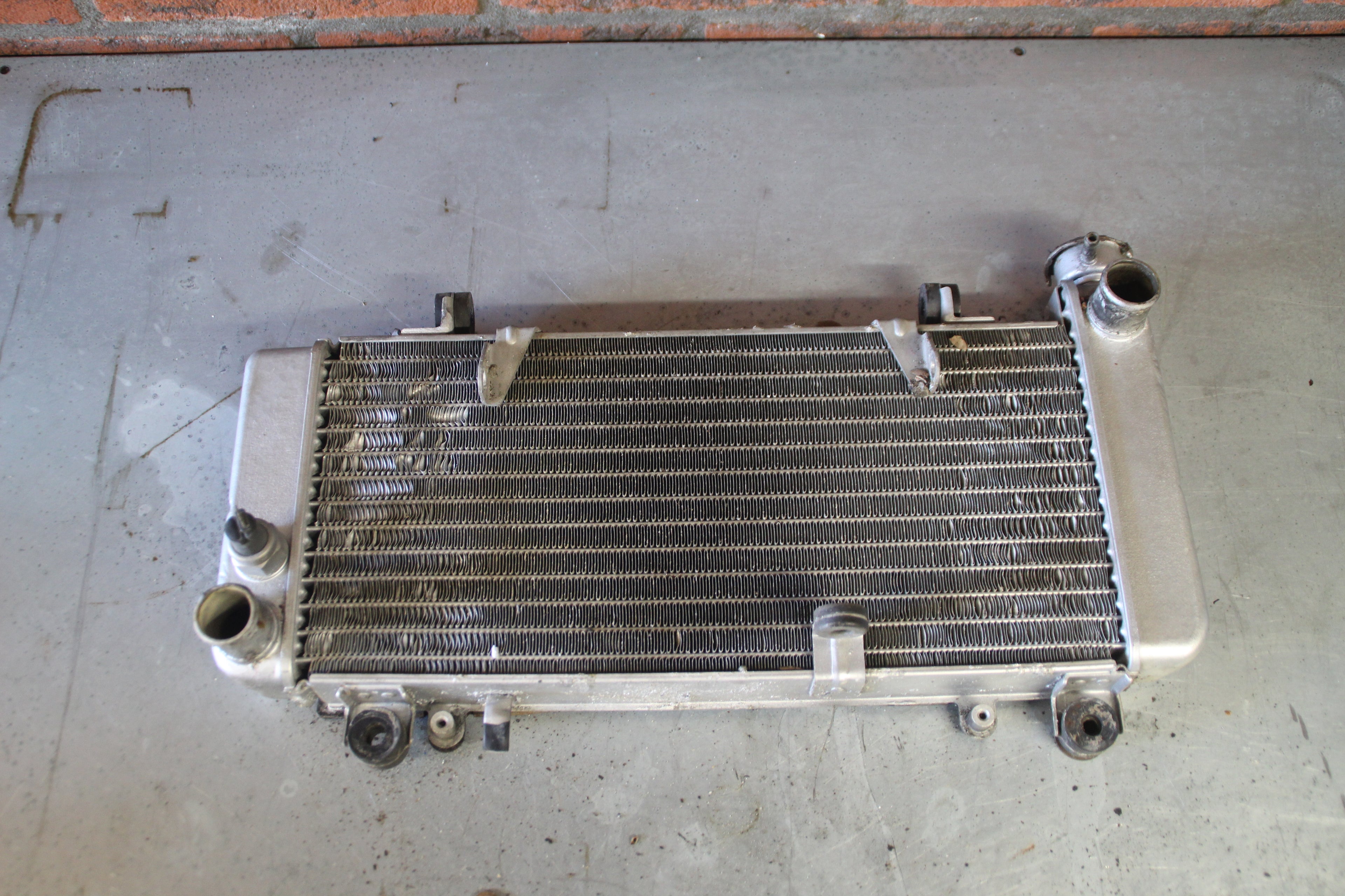 Honda VFR750 radiator