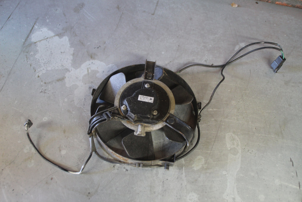 Honda VFR750 radiator ventilator