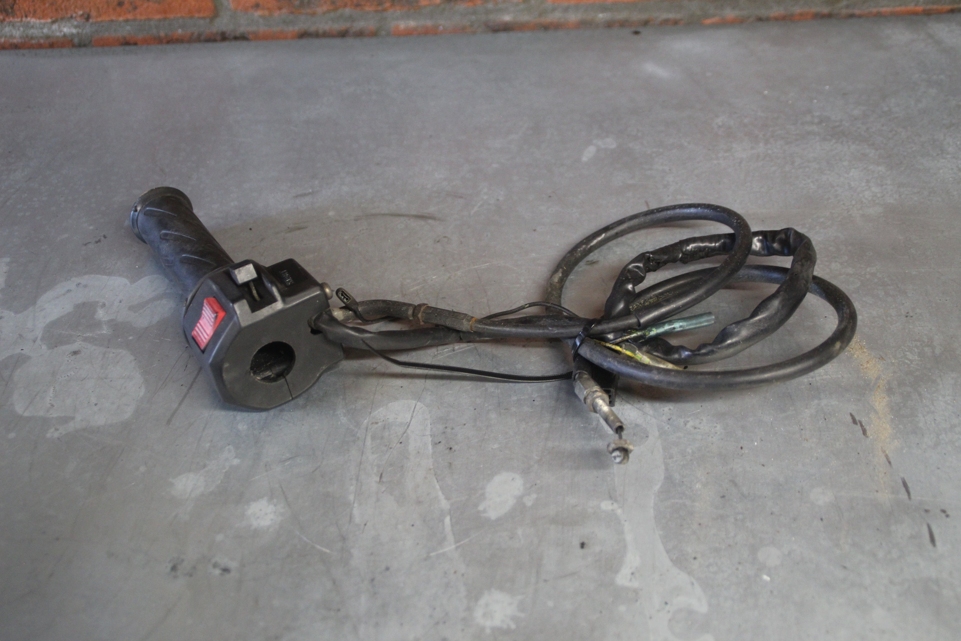 Suzuki GS500E stuurbediening rechts