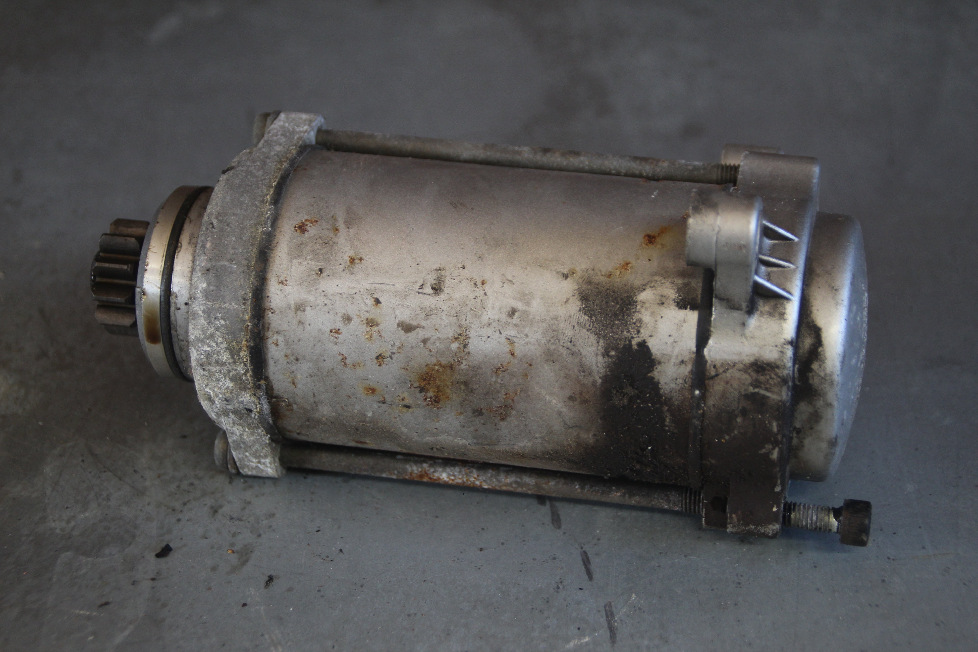 Yamaha XJ550 startmotor