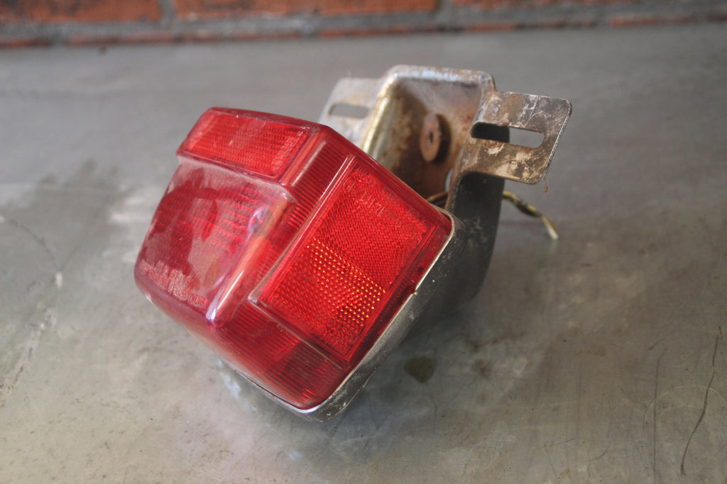 Suzuki GS450L achterlicht