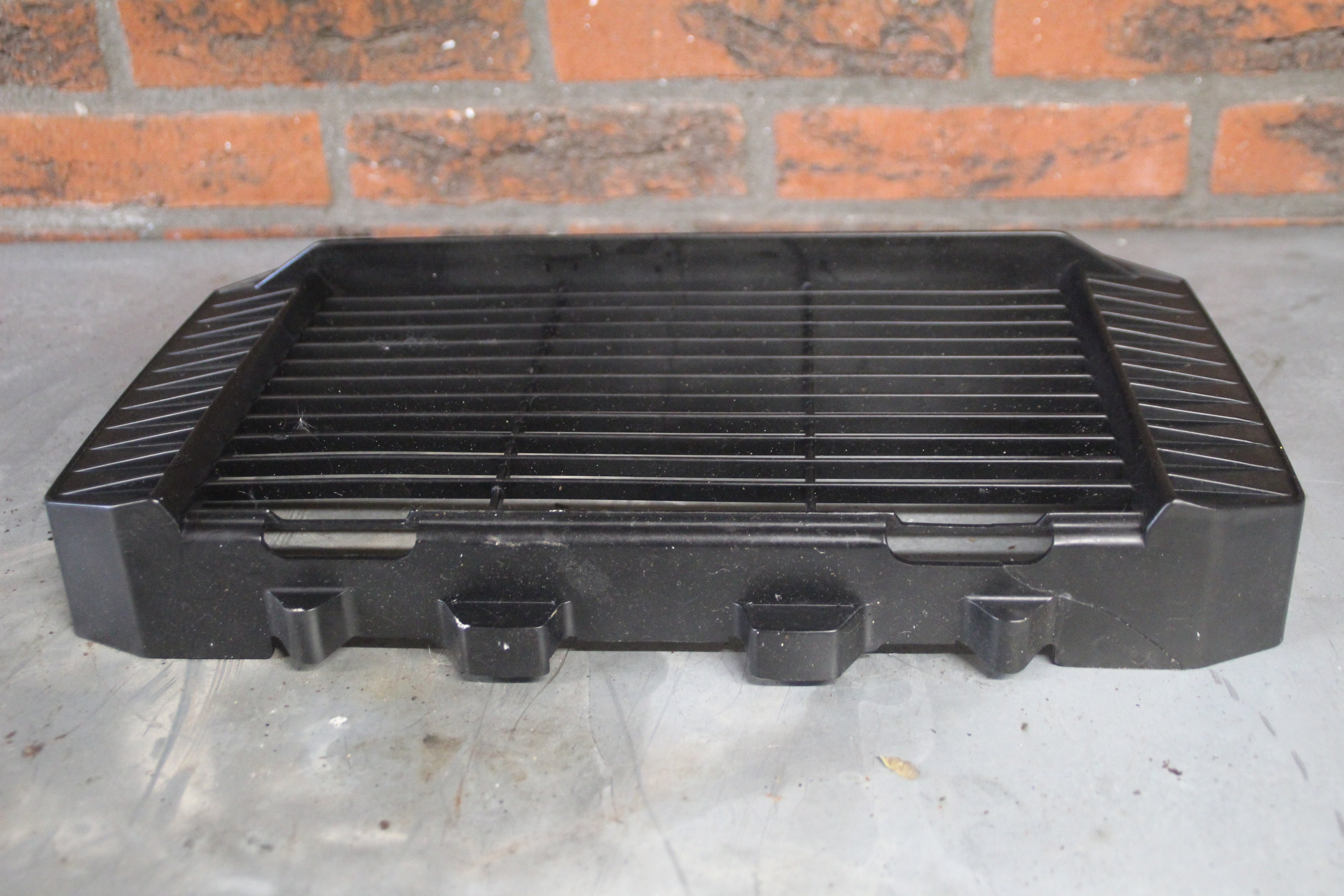 Yamaha XJ700 radiator cover