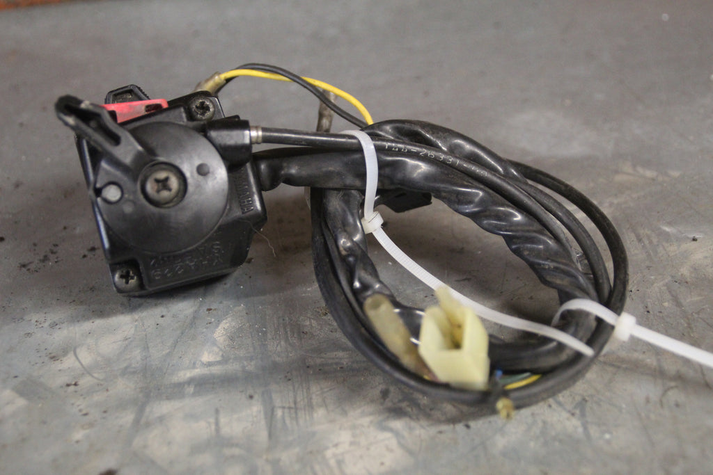 Yamaha XJ700 stuurbediening links