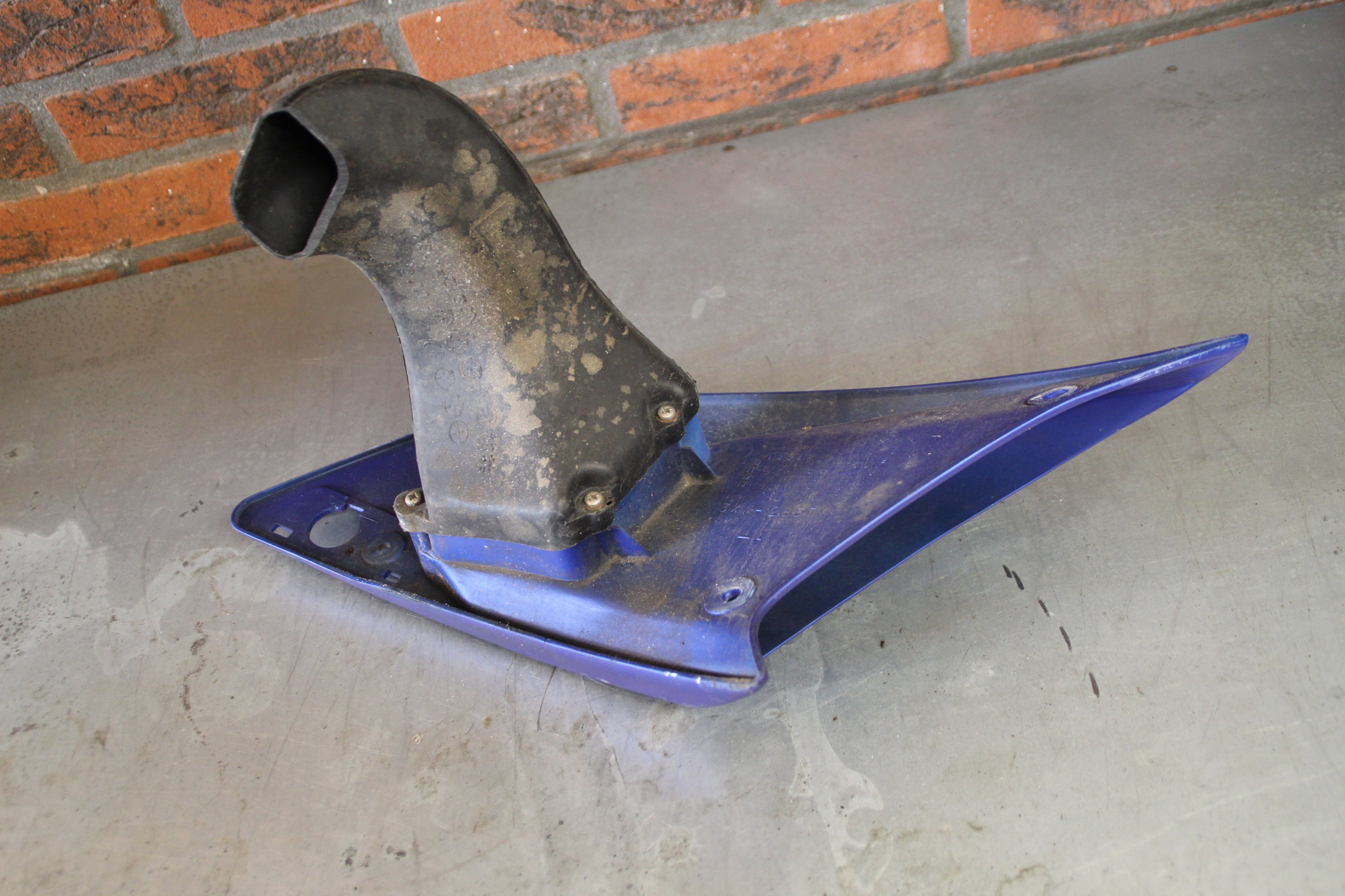Yamaha FJ1200 luchtinlaat links 2