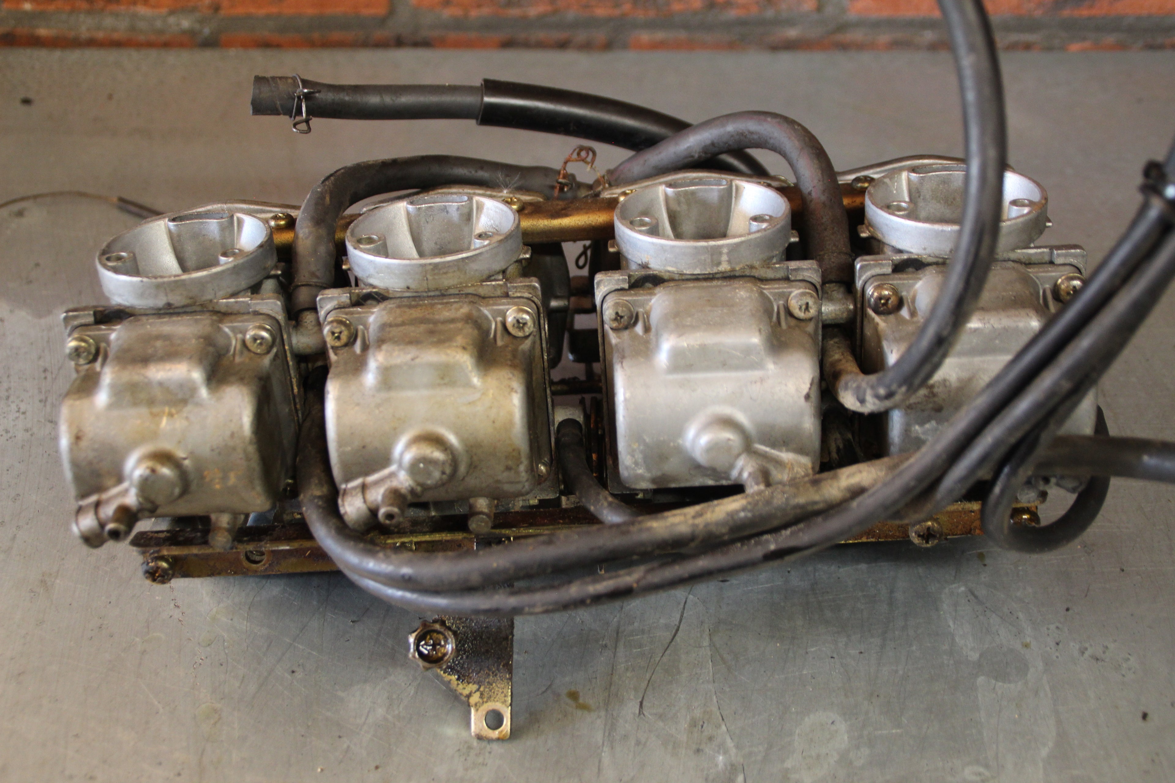 Yamaha FJ1100 carburateurs