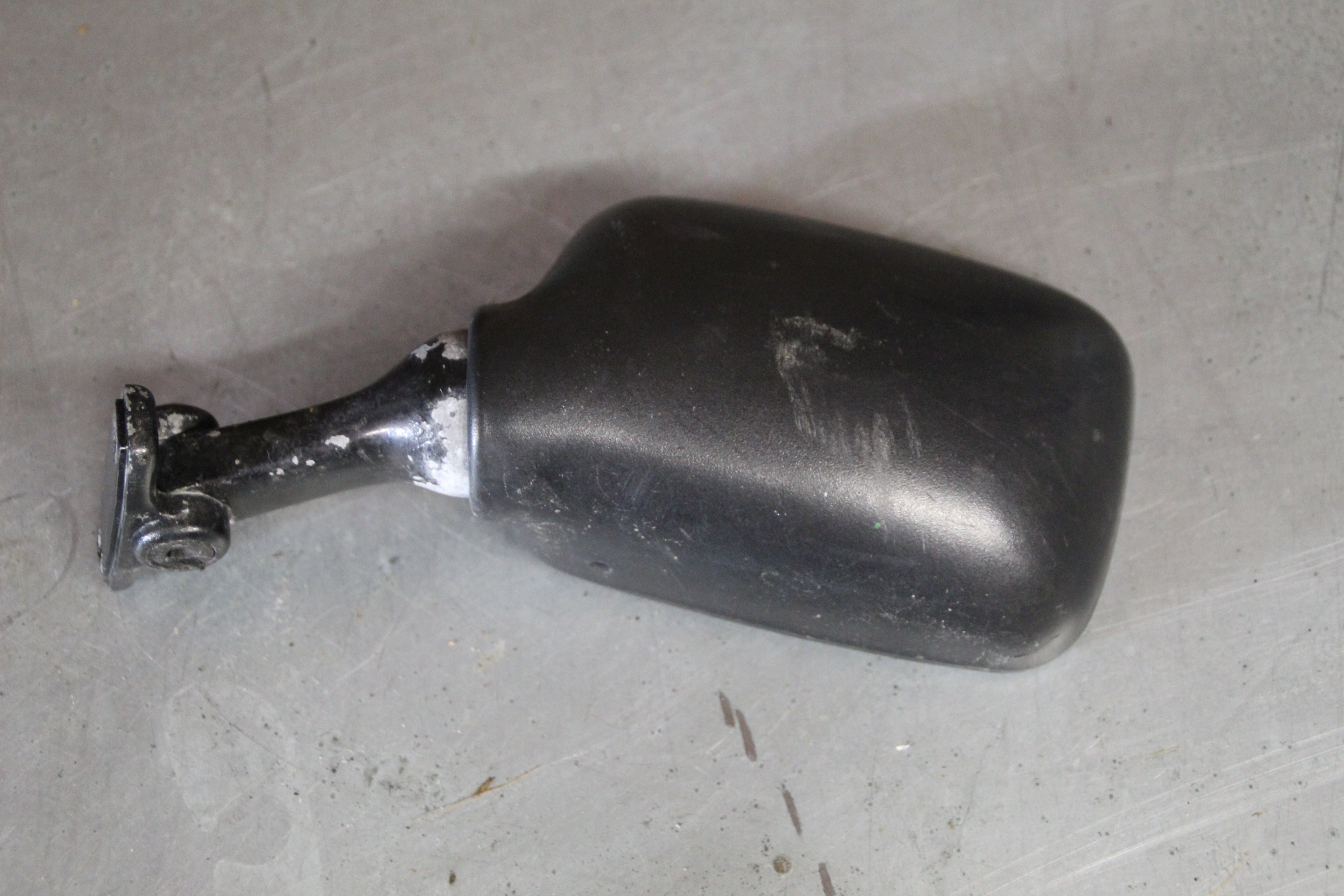 Yamaha FZR600 spiegel links