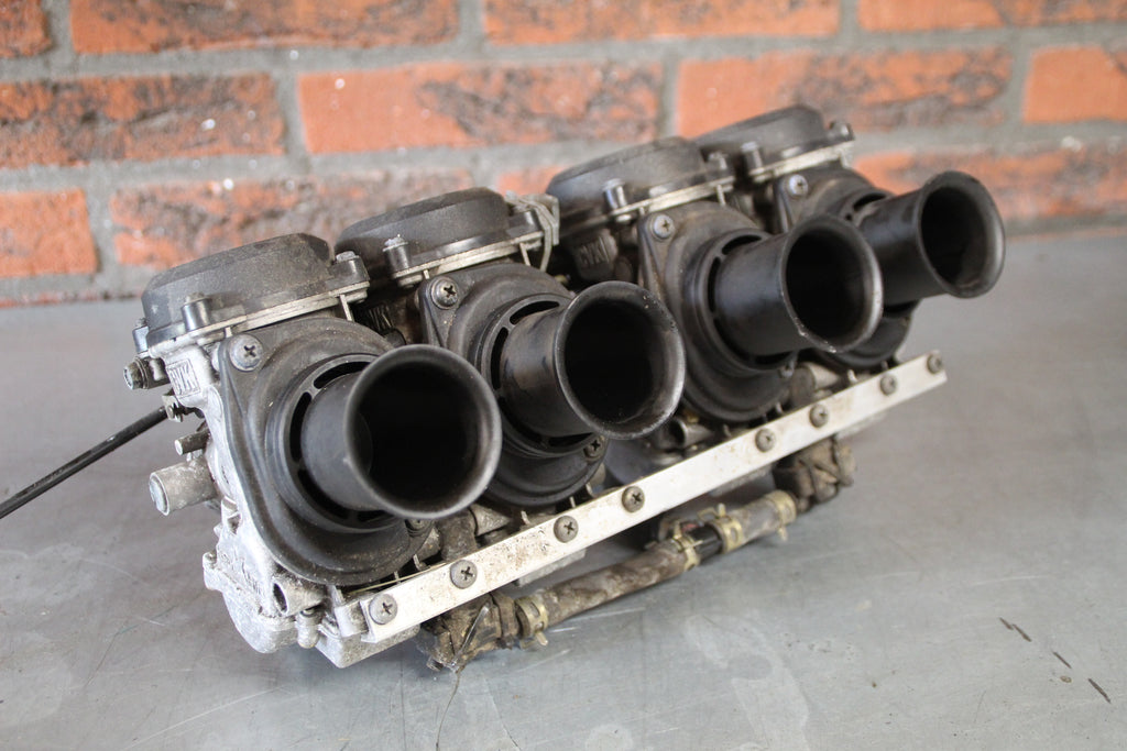 Yamaha FZR600 carburateurs 1