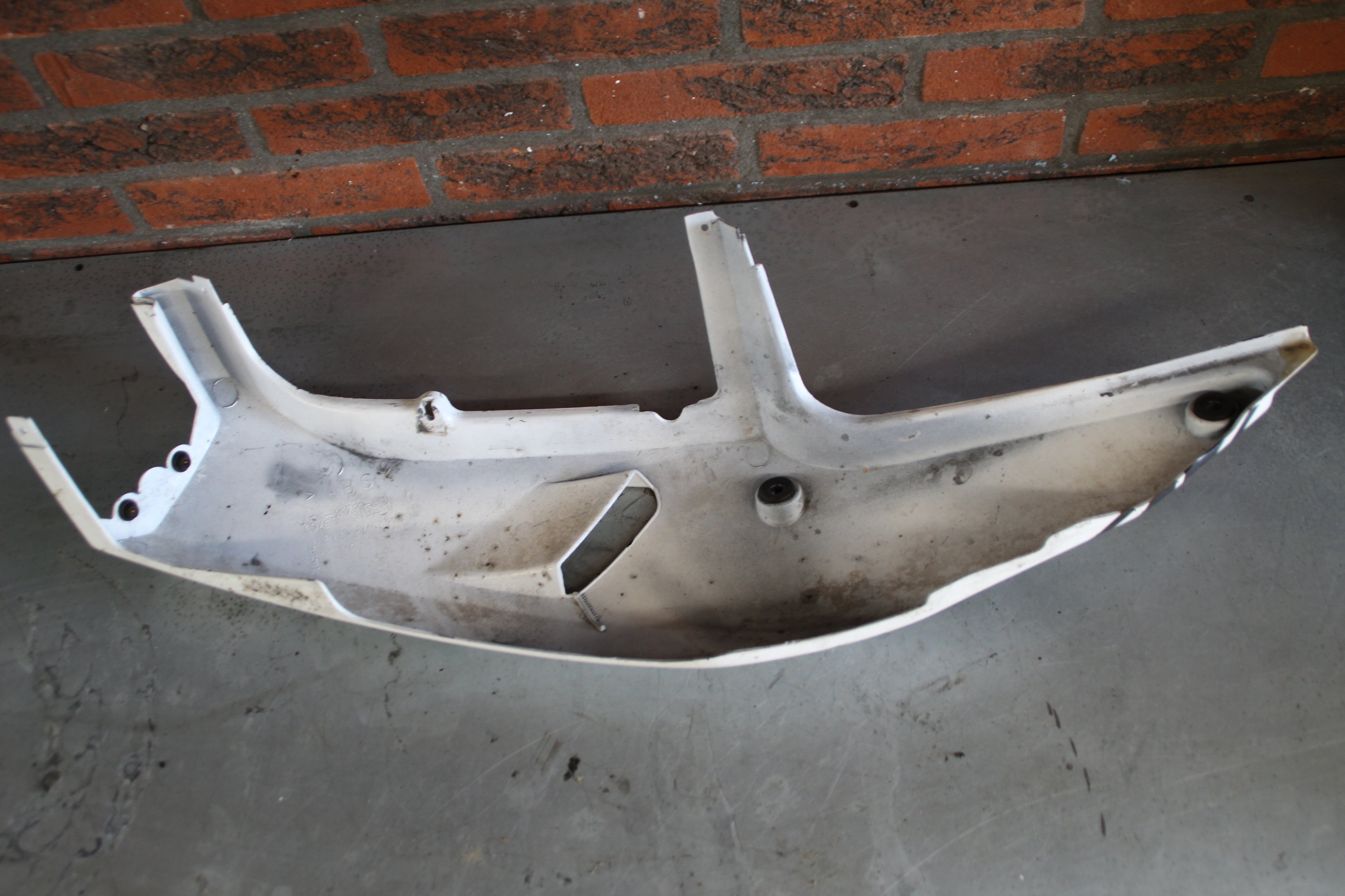 Yamaha FZR600 staartdeel links