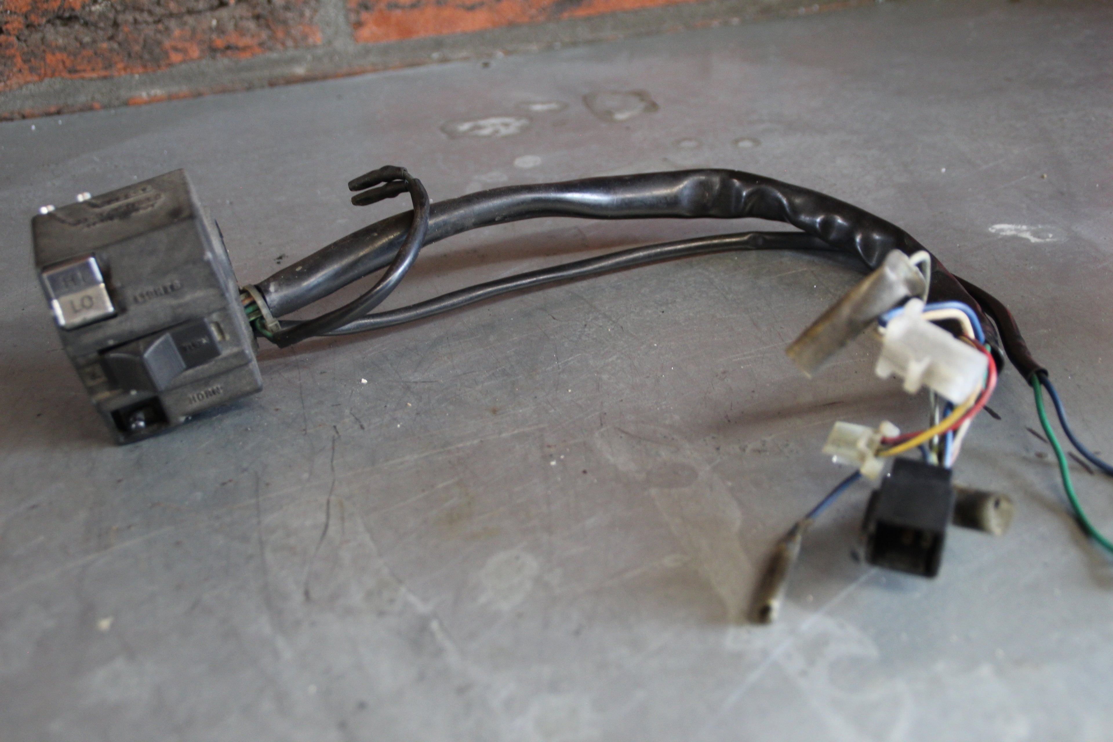 Honda VF750S stuurbediening links