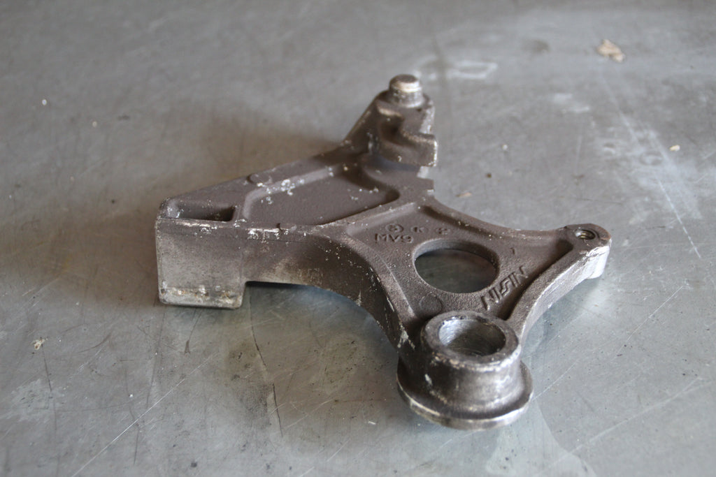 Honda CBR600F2 bevestiging remklauw achter