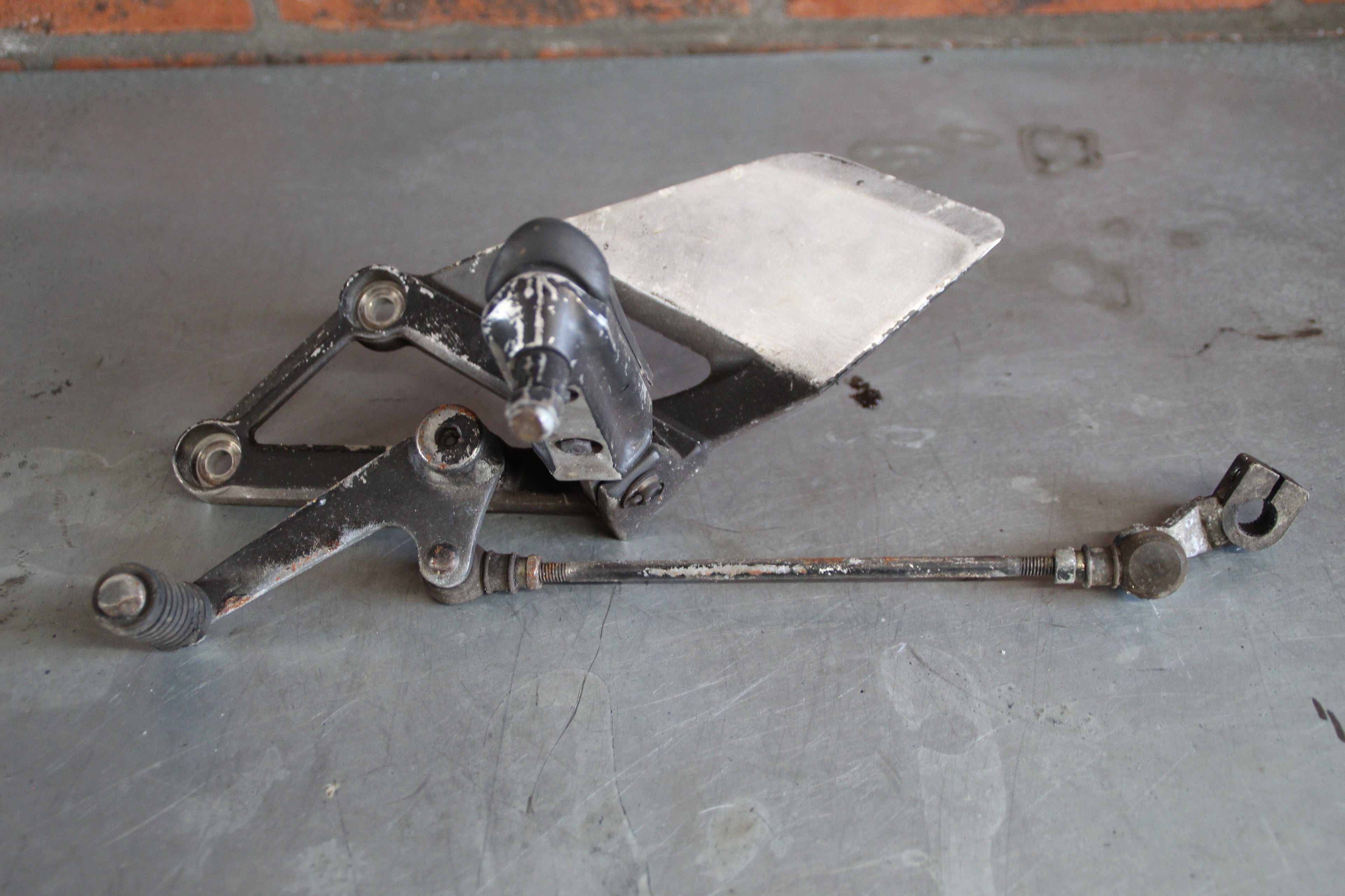Honda CBR600F2 schetsplaat links