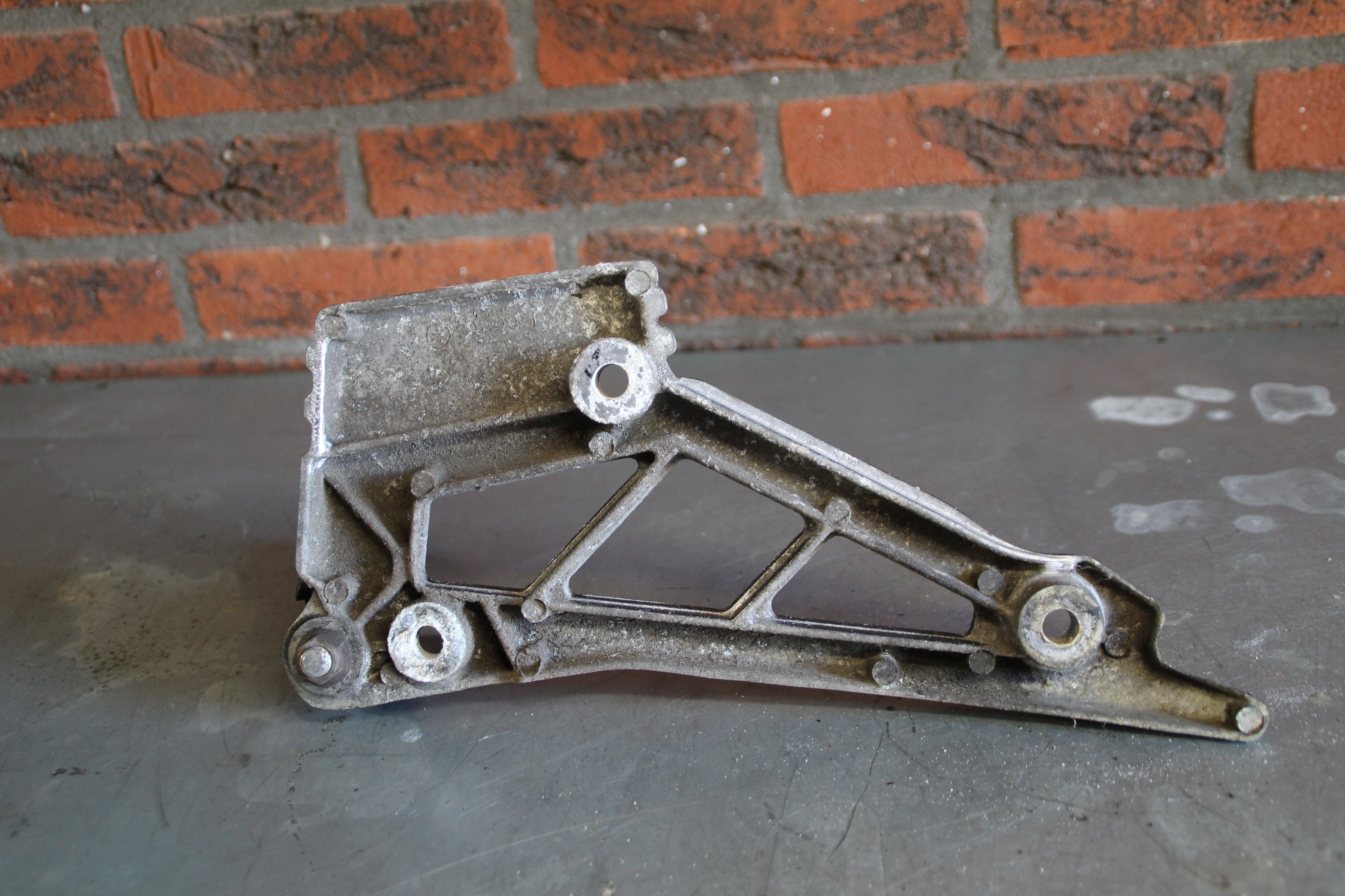 Yamaha XJ900F duosteun links